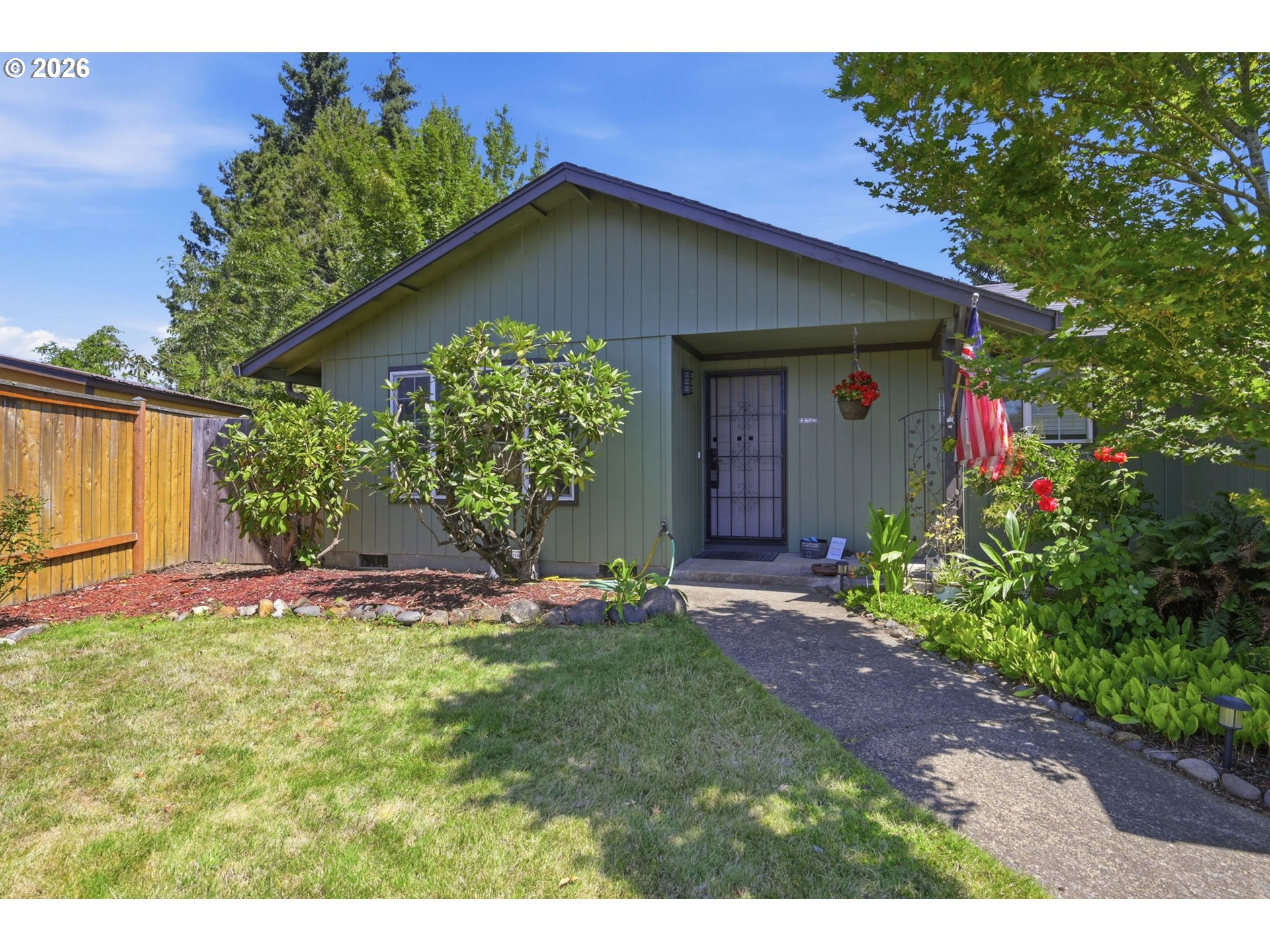 6450 B St, Springfield, OR 97478 — photo 3