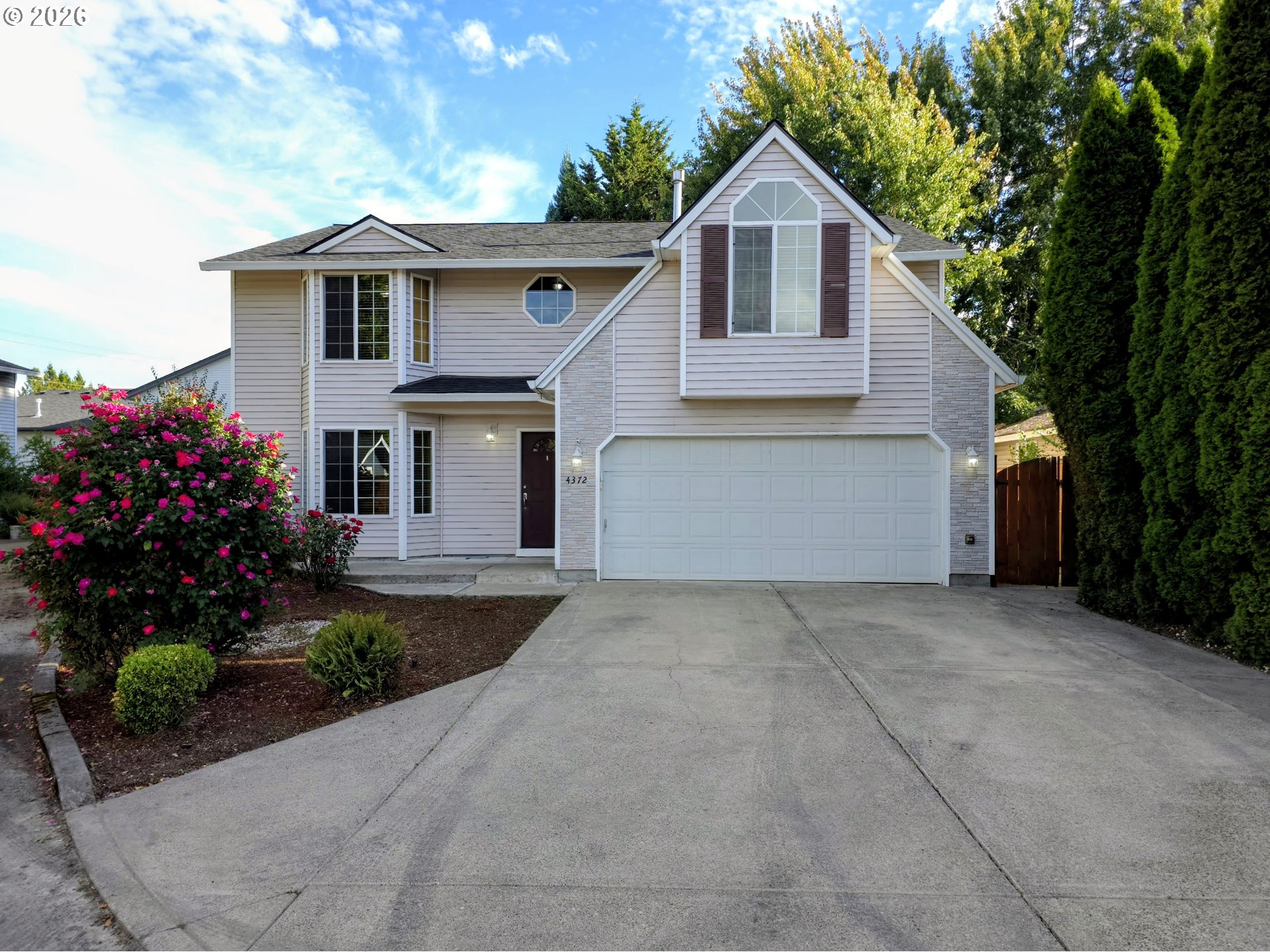 4372 SE Pine Way — photo