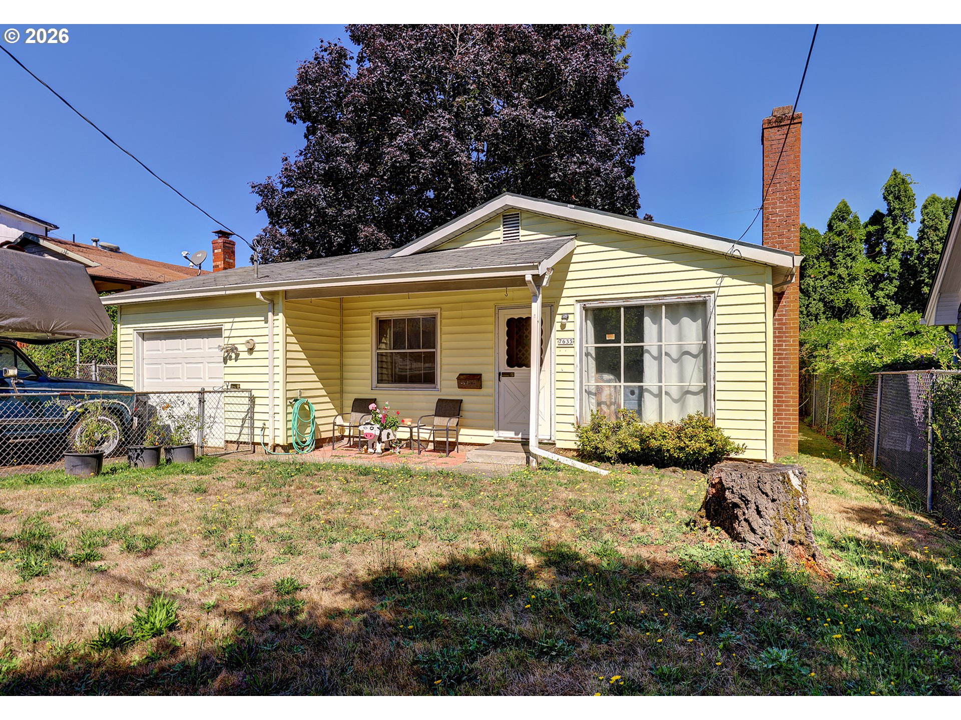 7635 SE Taylor St — photo