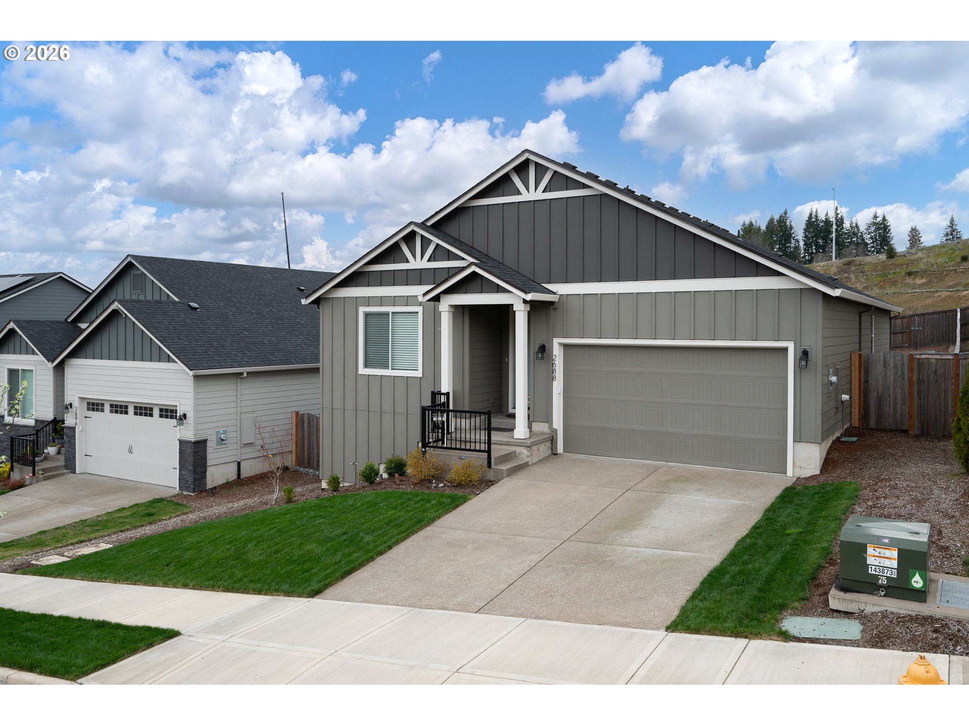 2688 NE Currin Creek Dr — photo