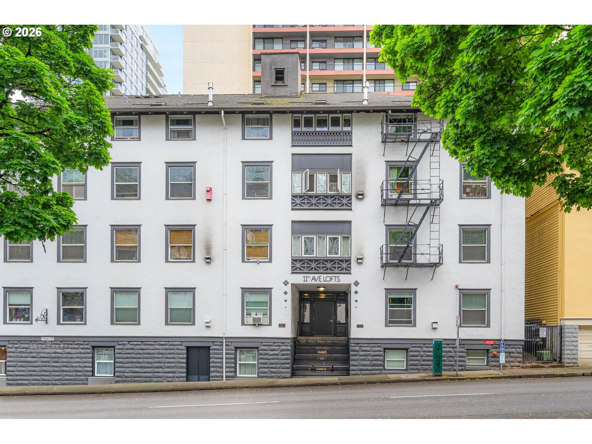 1104 SW Columbia St 304 — photo