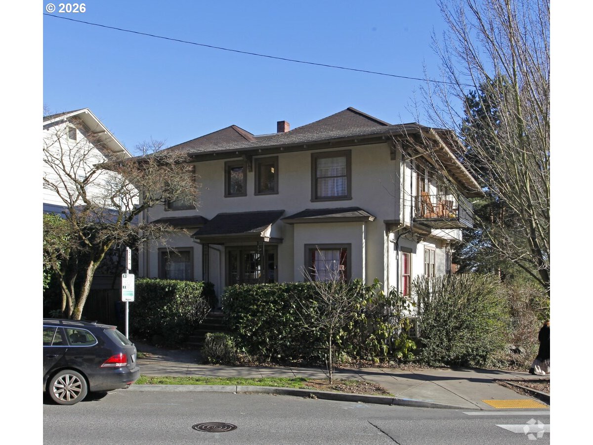 2356 NW Westover Rd, Portland, OR 97210