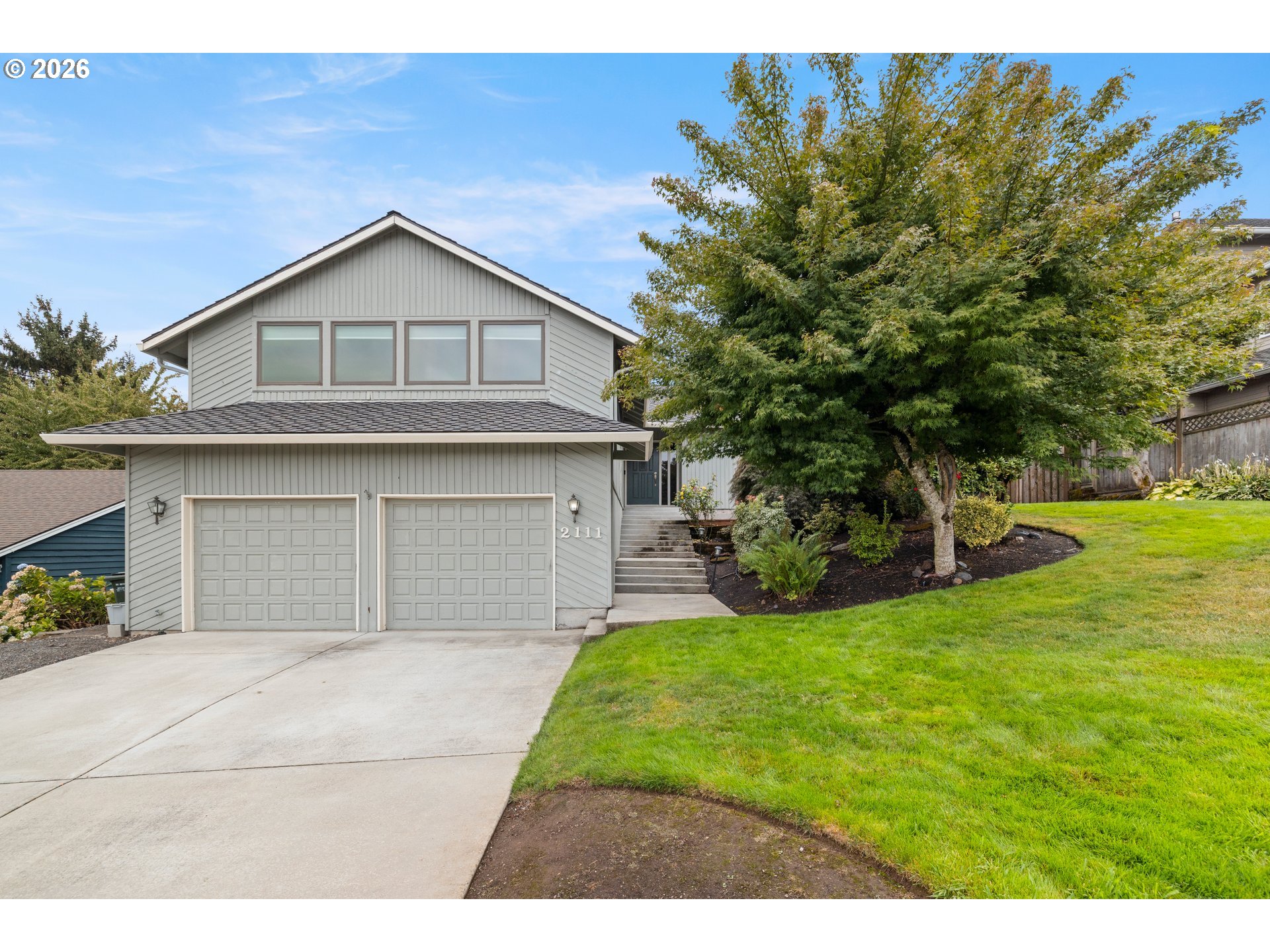 2111 Club House Dr — photo
