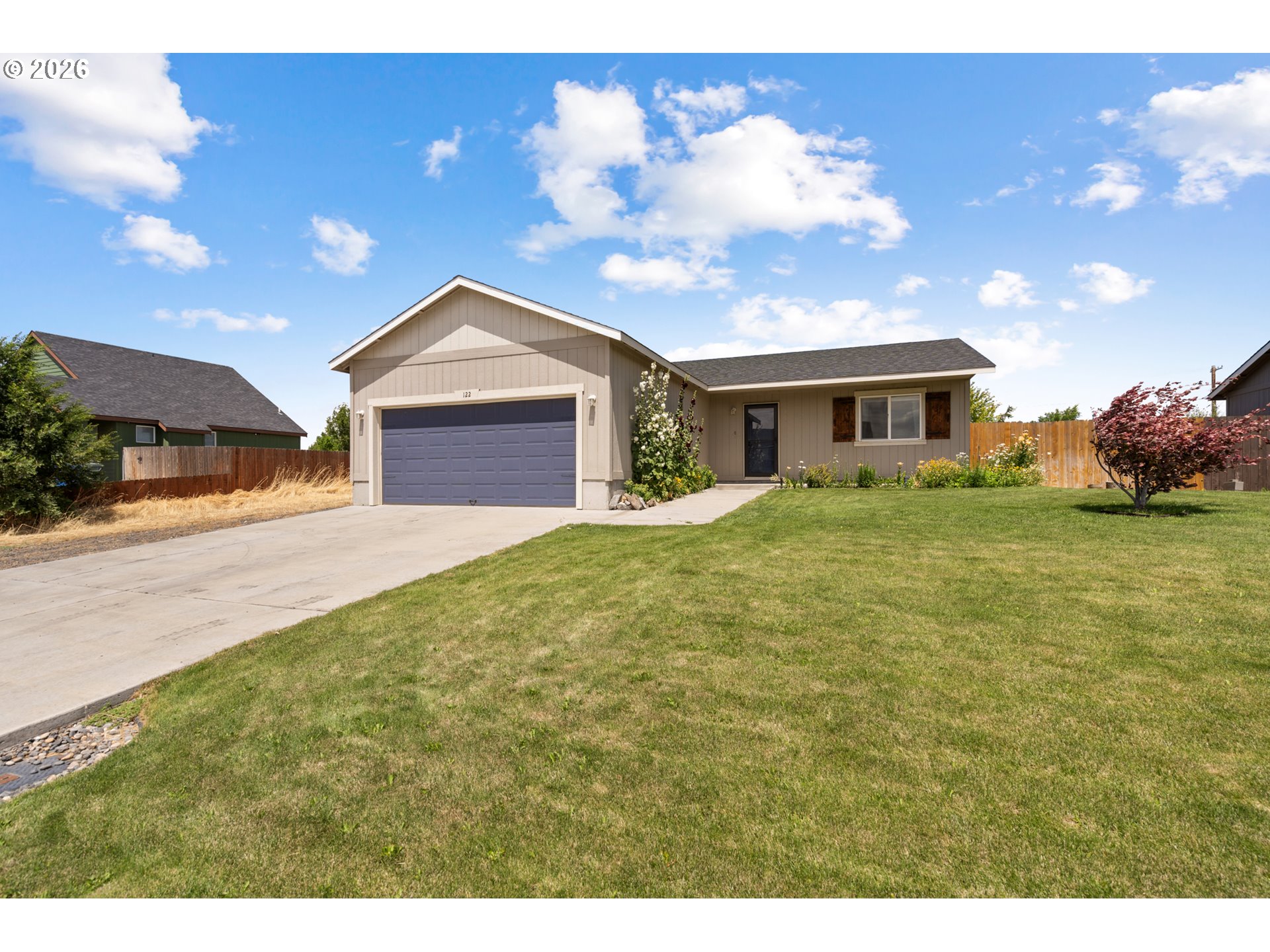 122 Falcon Ct — photo