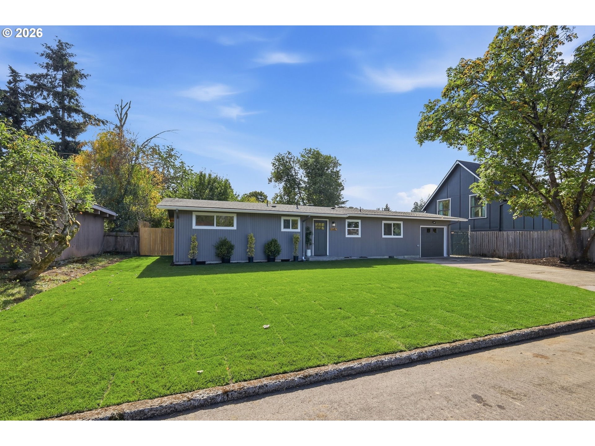 1682 Larkspur Loop, Eugene, OR 97401 — photo 2