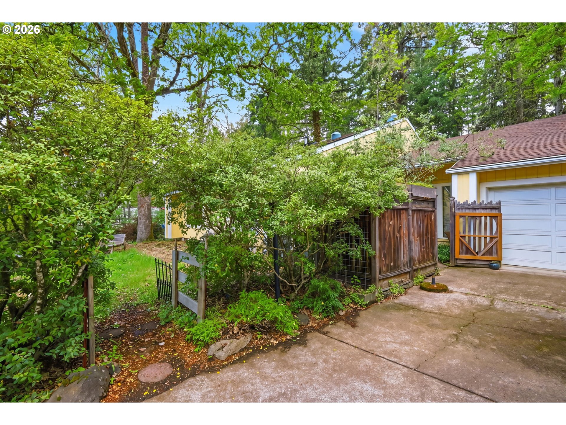 2983 Timberline Dr, Eugene, OR 97405 — photo 2