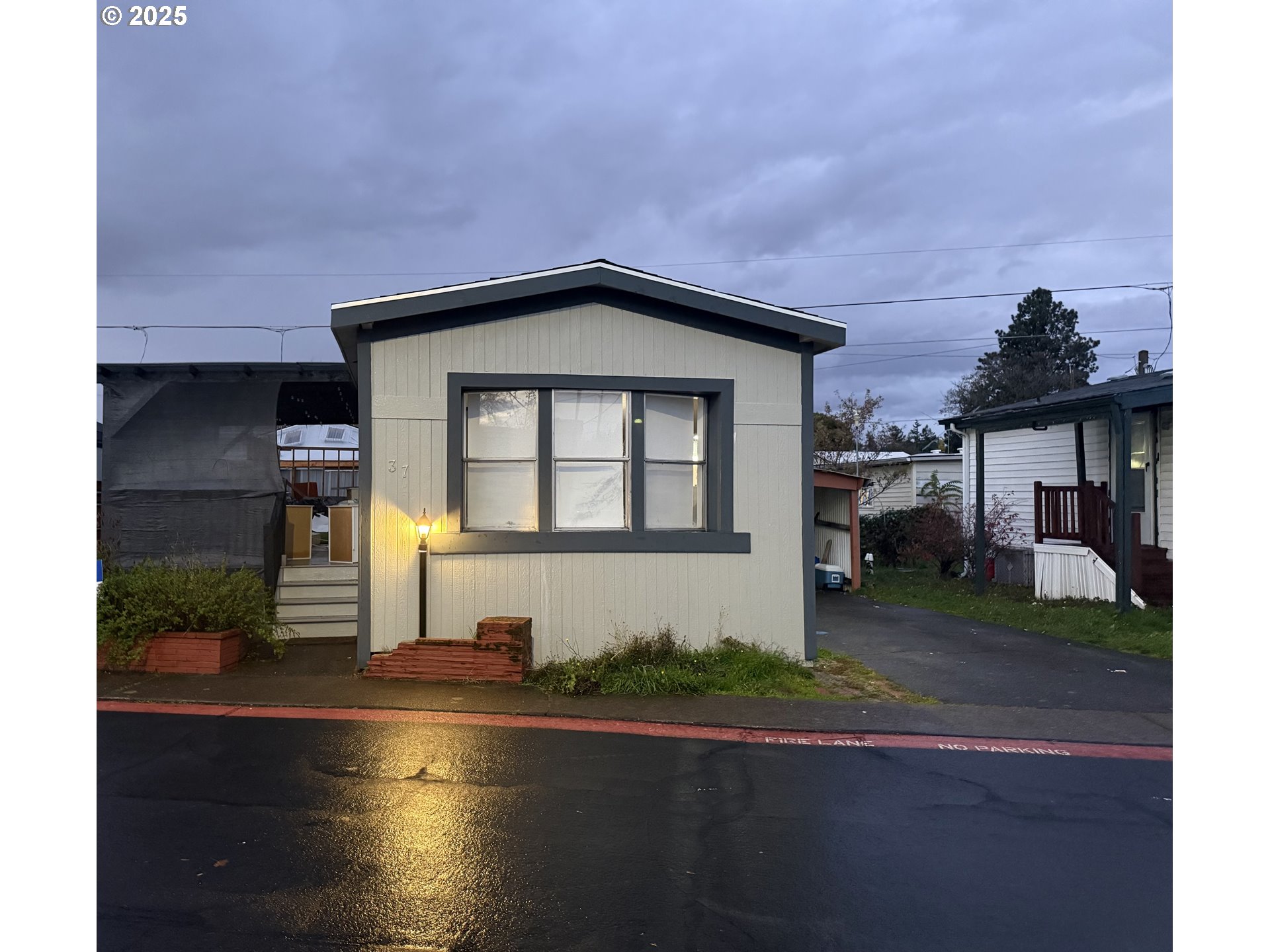 8951 SE Fuller Rd 37 — photo