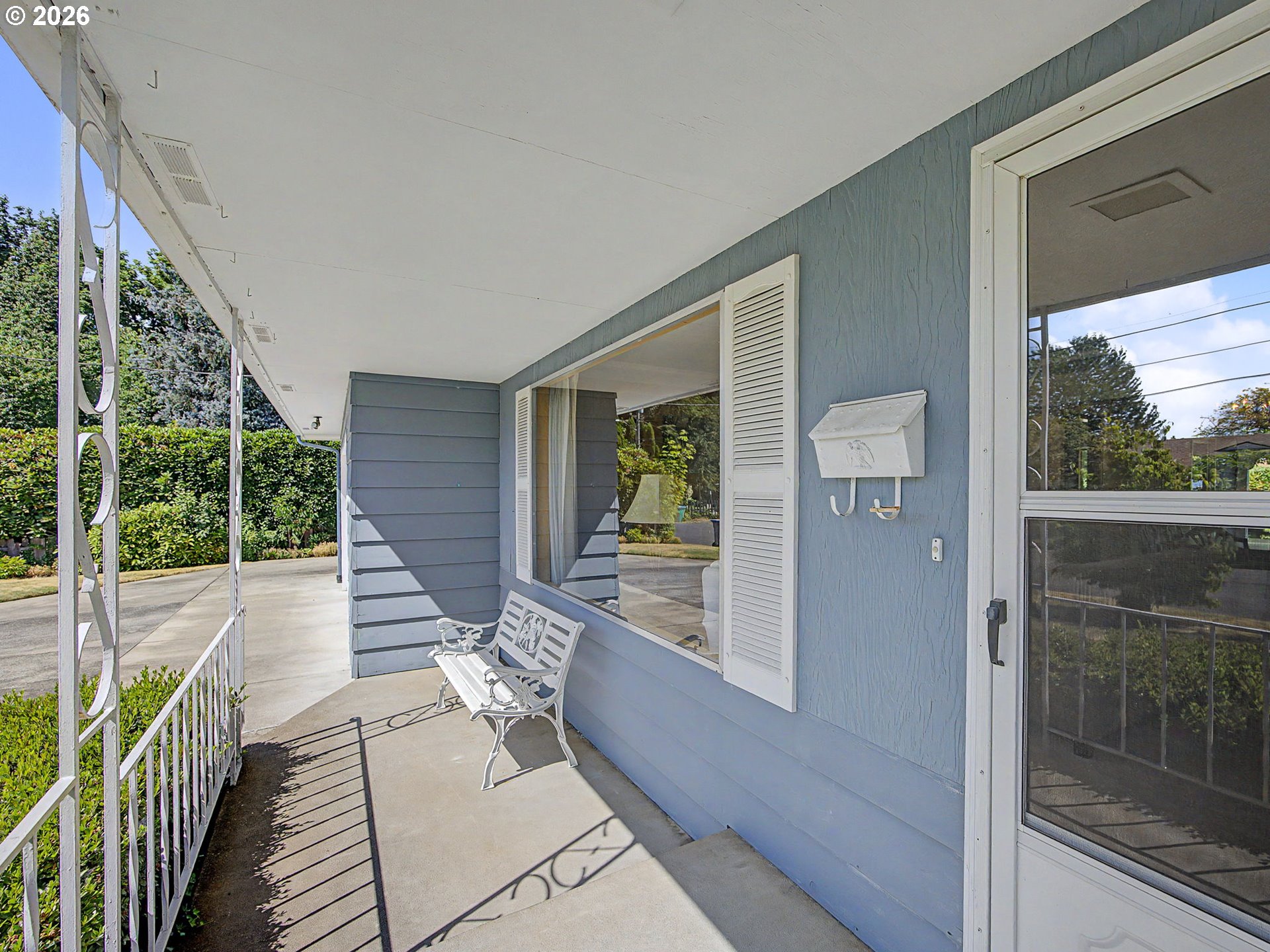 250 SE Juniper Ave, Gresham, OR 97080 — photo 2