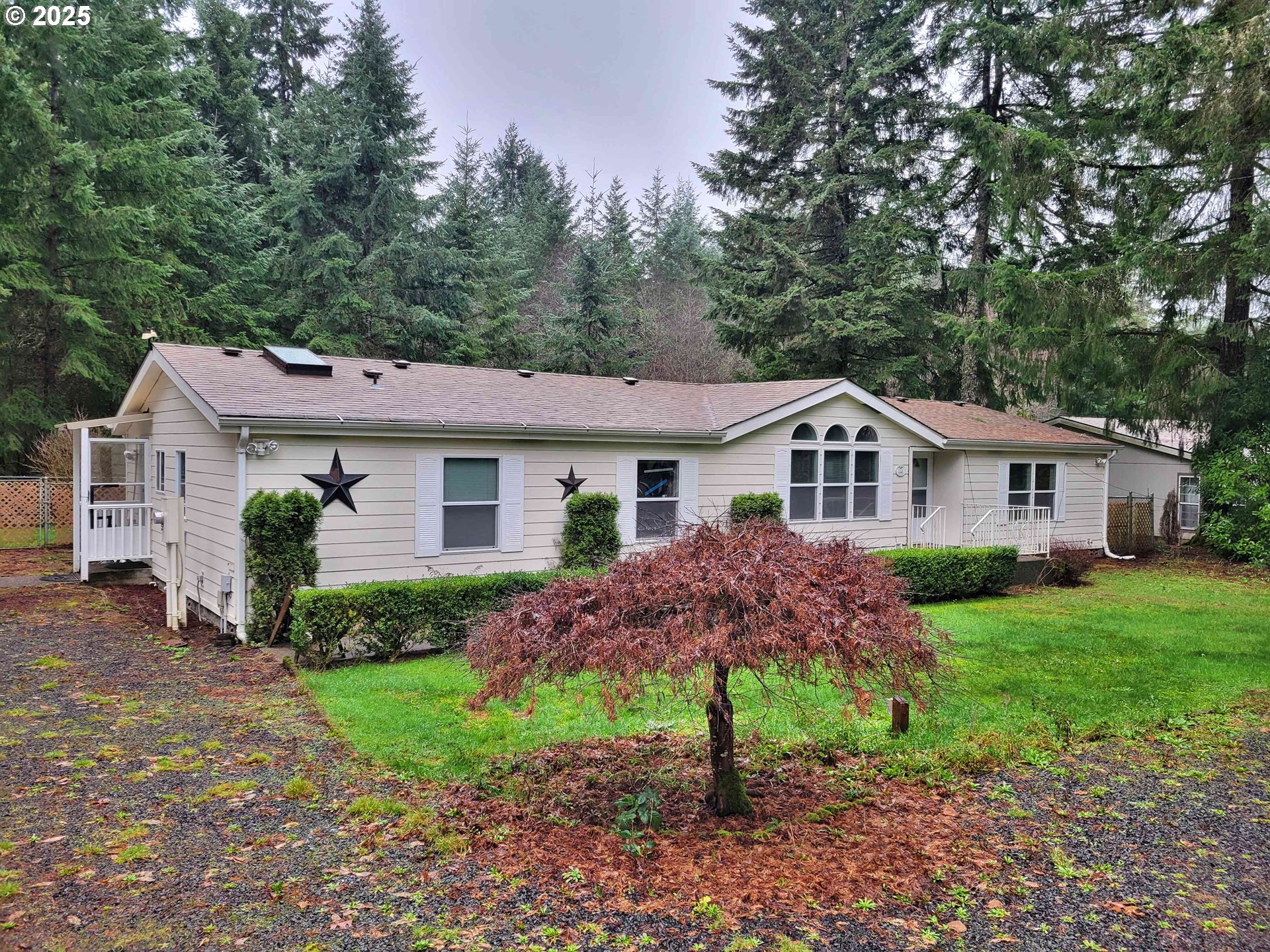 112 Topaz Ct — photo