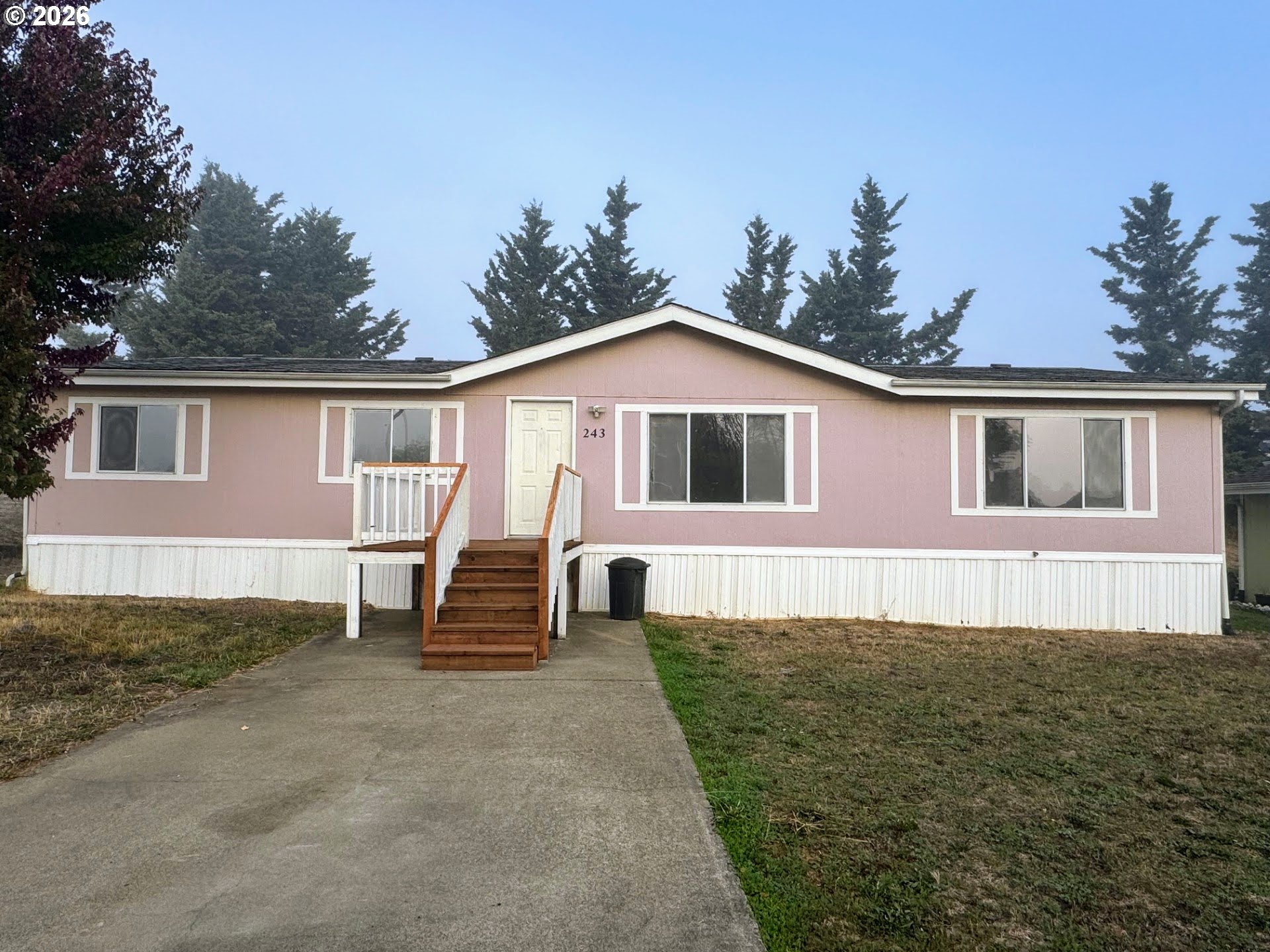 243 Owyhee Ln — photo
