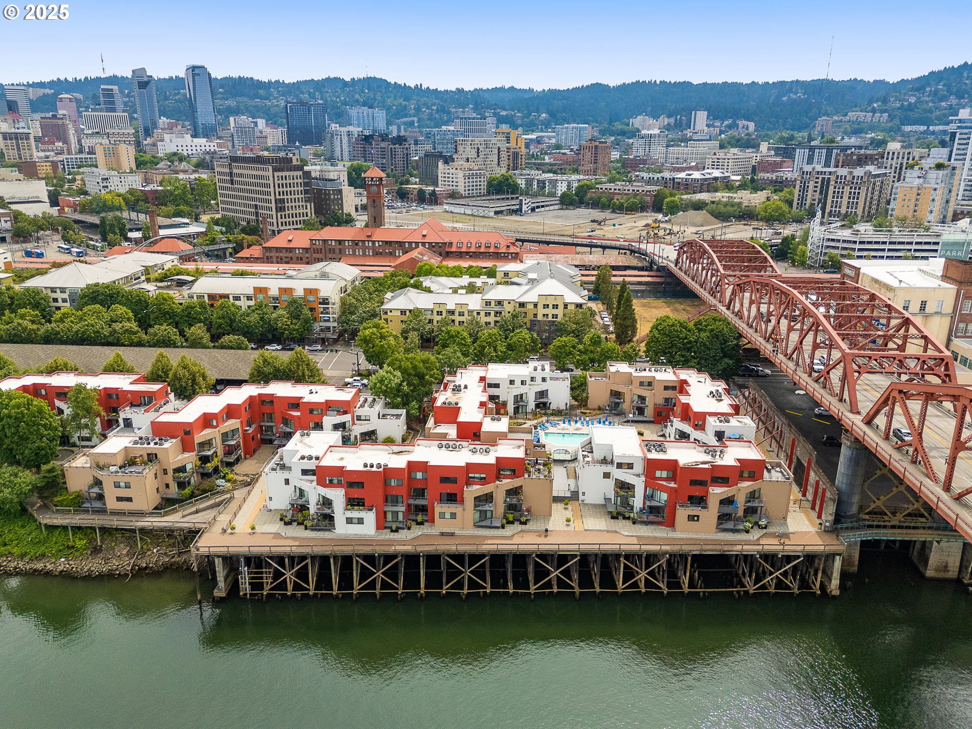 1010 NW Naito Pkwy M15 — photo