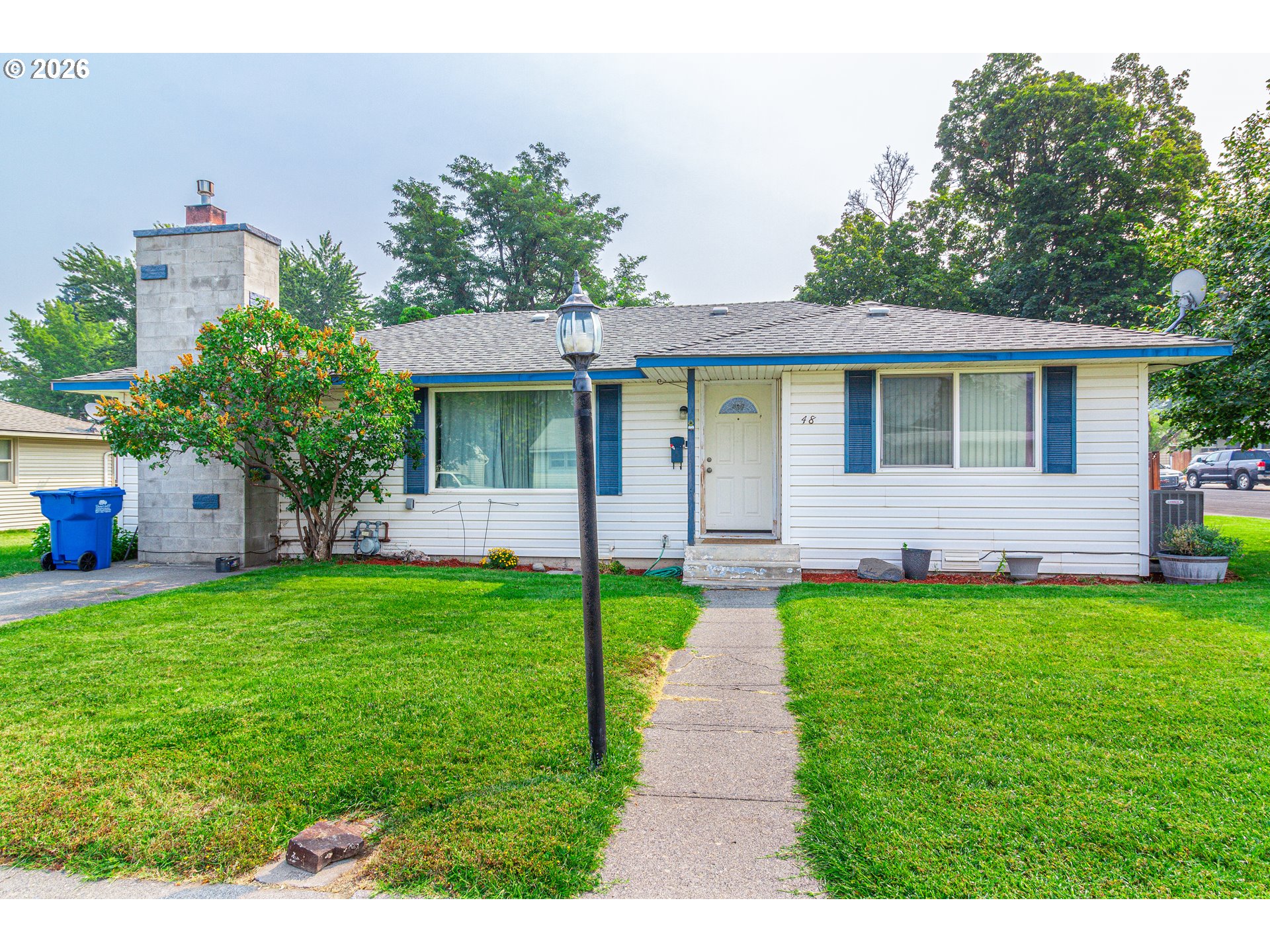 48 W Cedar Dr — photo