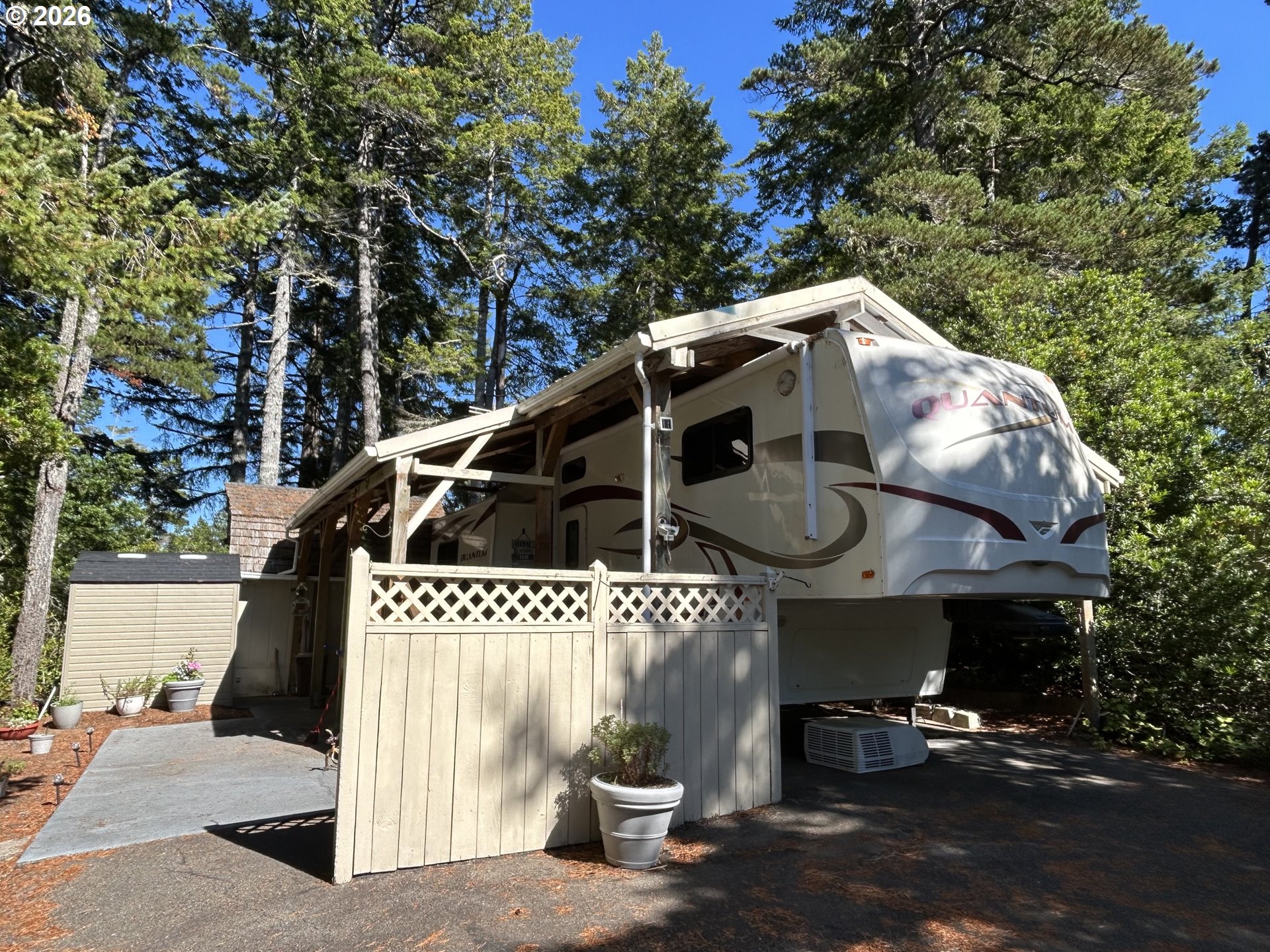 141 Outer Dr, Florence, OR 97439 — photo 2