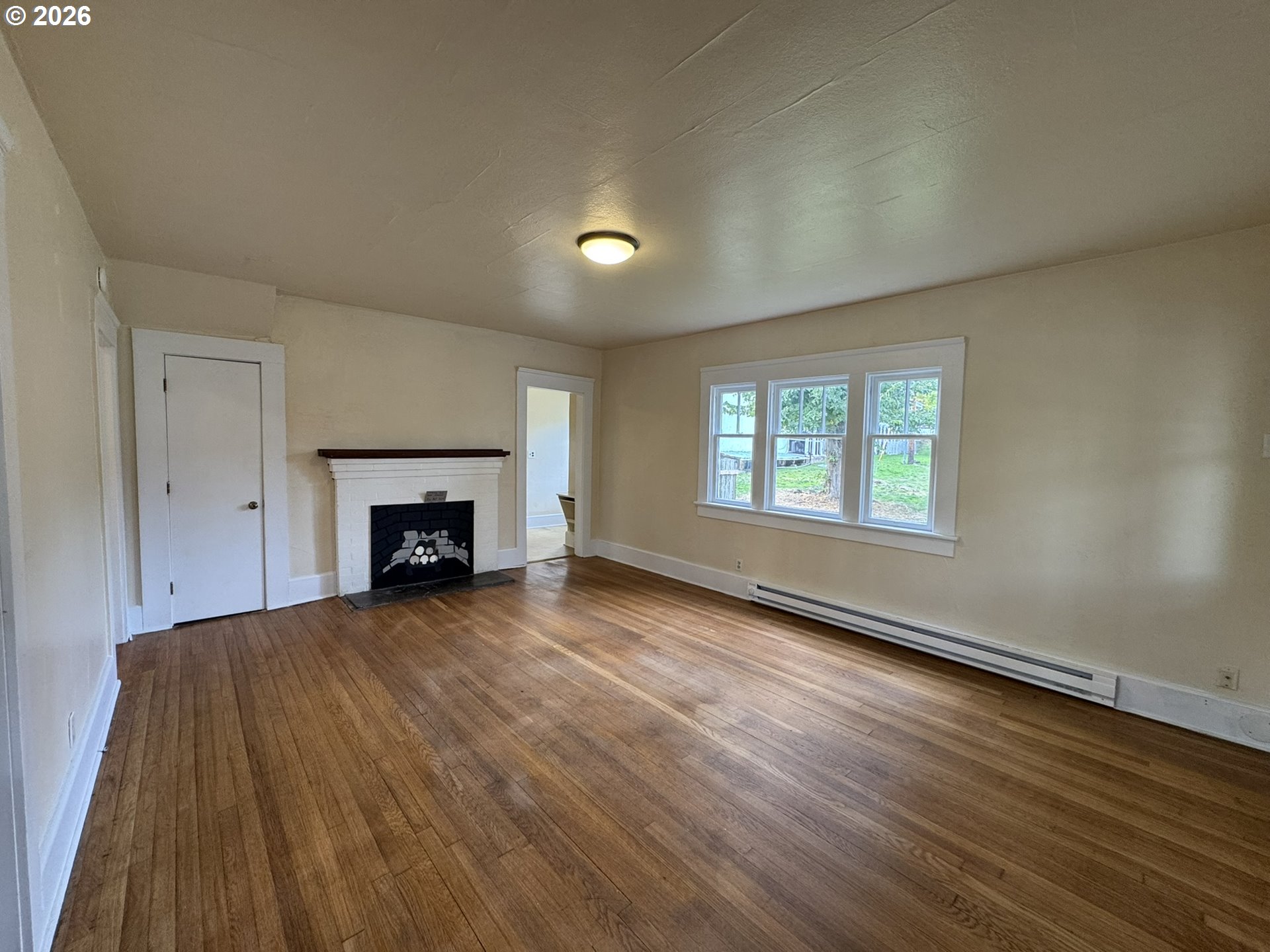 90 E 20th Ave, Eugene, OR 97405 — photo 2