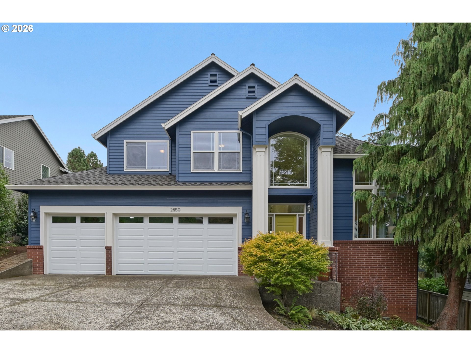 2850 White Salmon Ct — photo