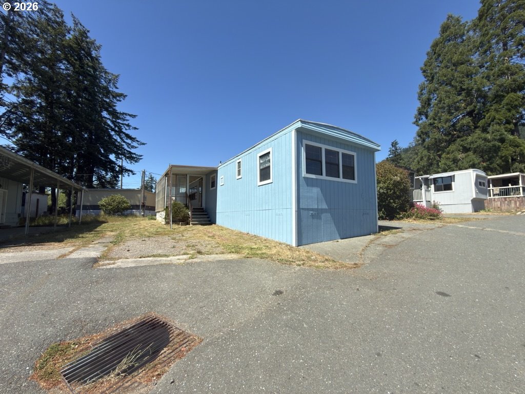 97883 Court St 31 — photo