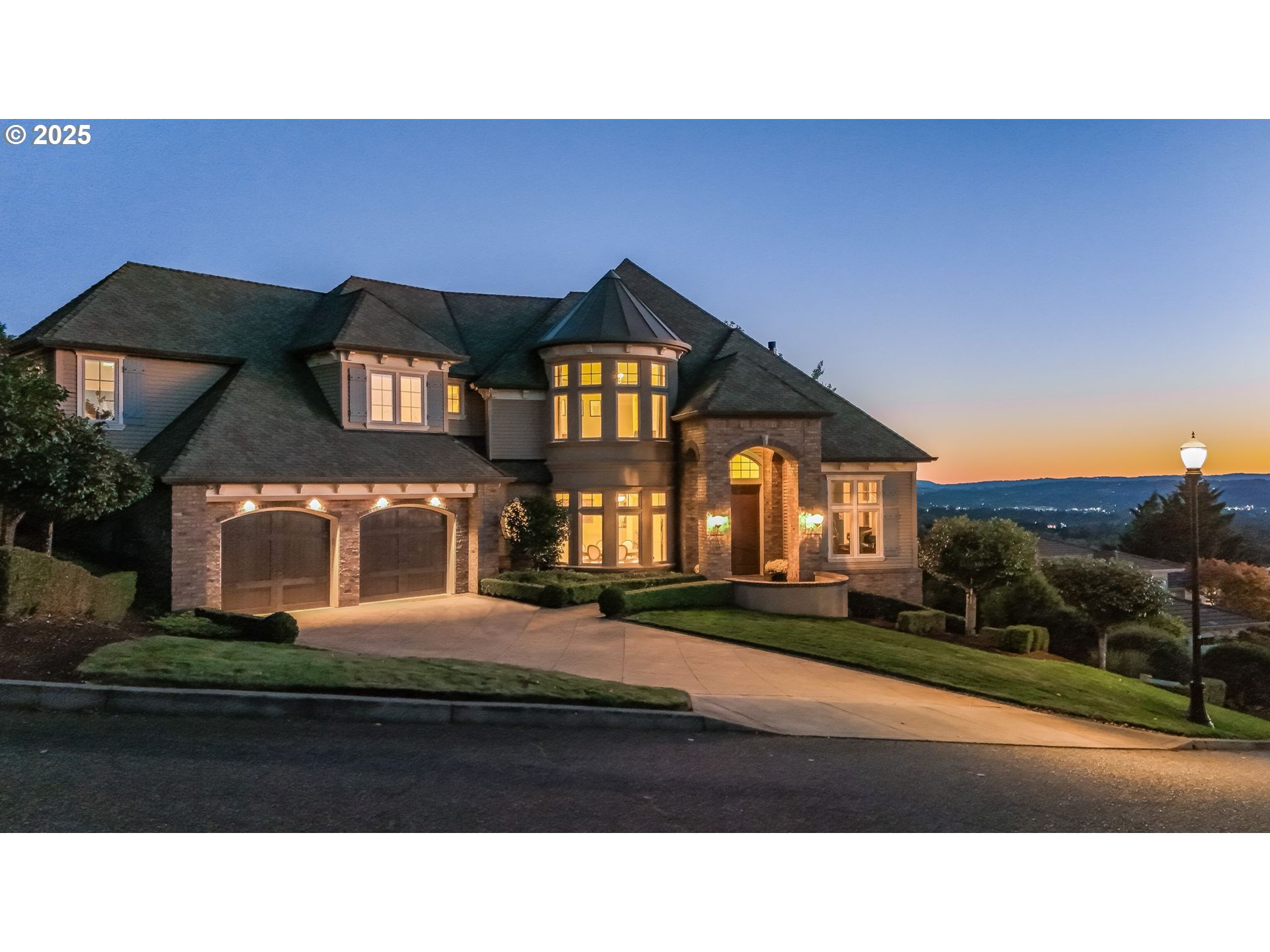 2348 NW Pinnacle Dr — photo
