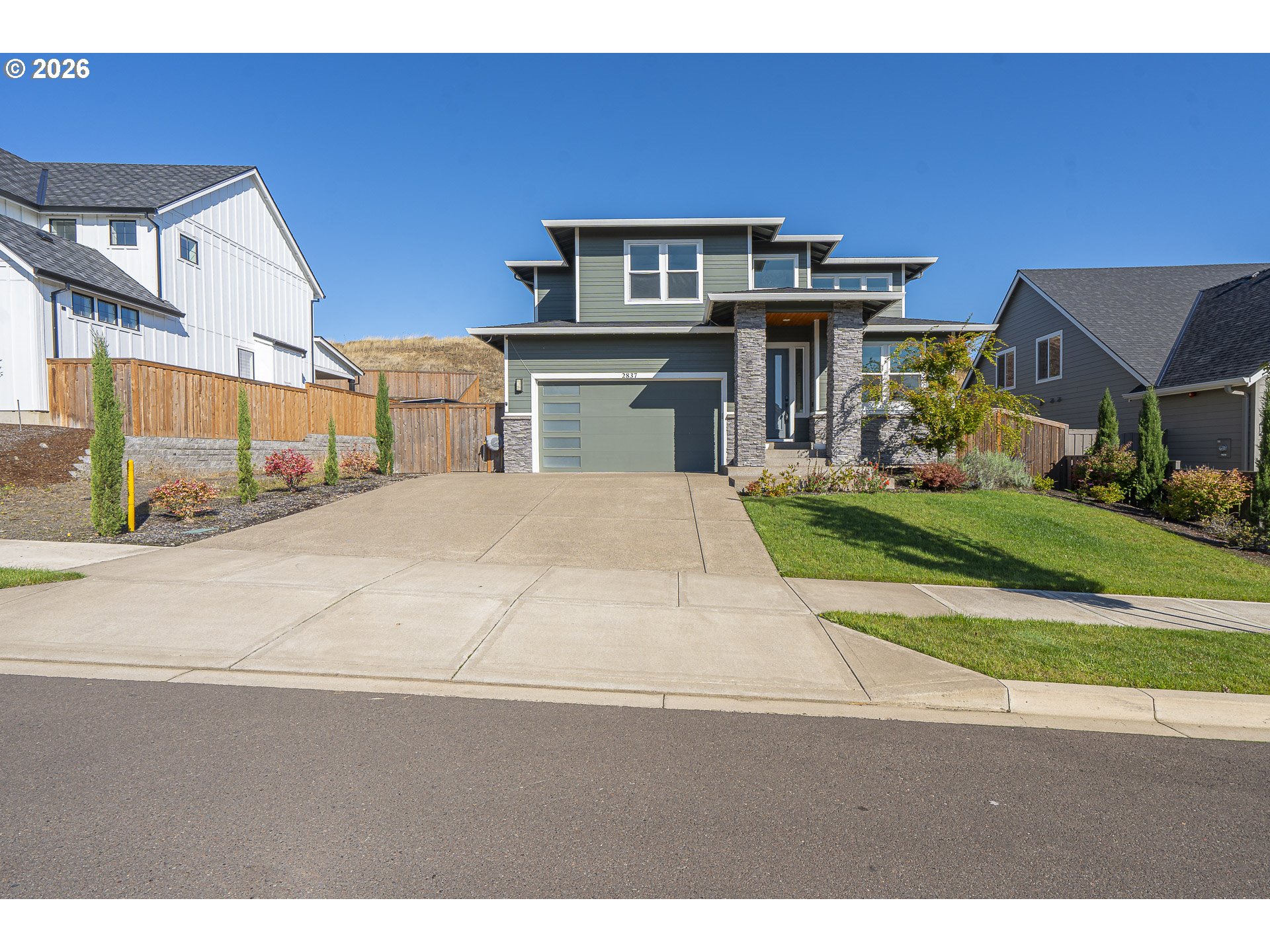 2837 NW Mt Ashland Ln — photo