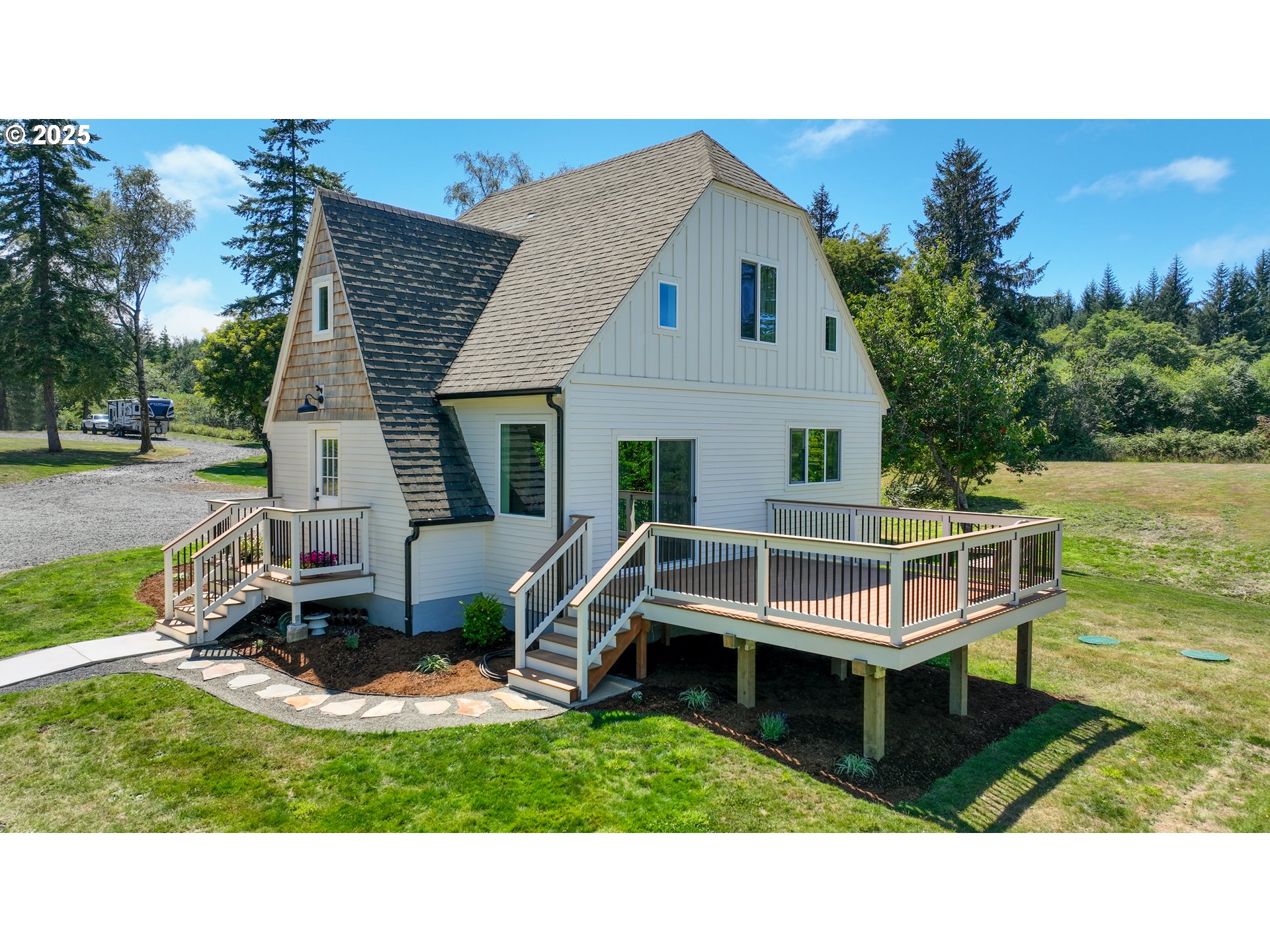 90635 Spring Rd, Astoria, OR 97103