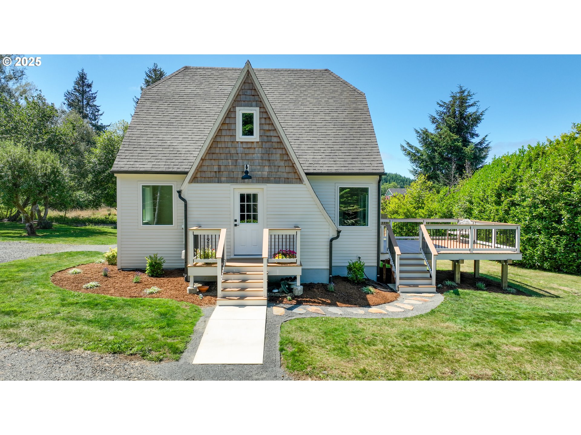 90635 Spring Rd, Astoria, OR 97103 — photo 2