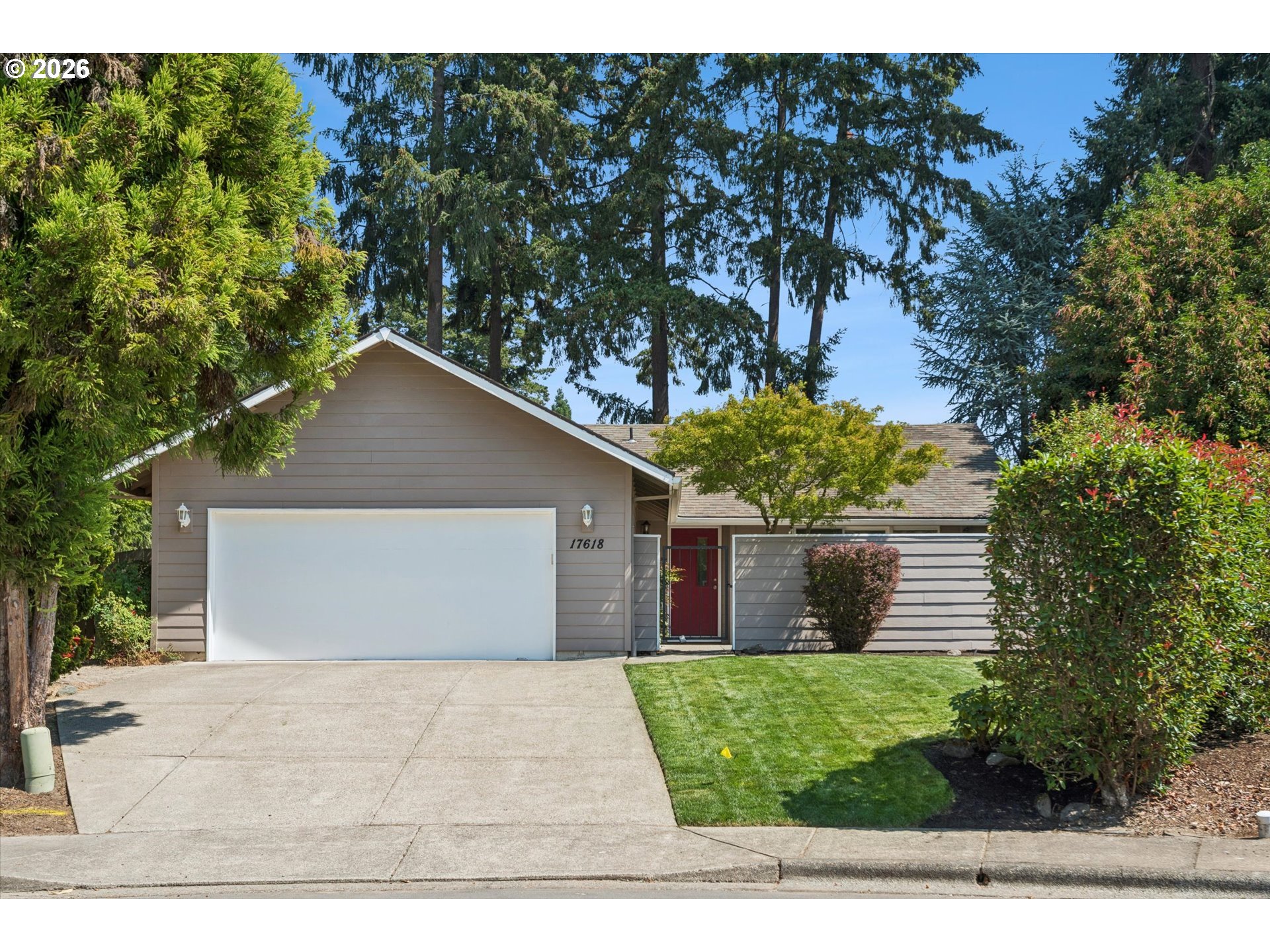 17618 SW Woodberry Ct — photo