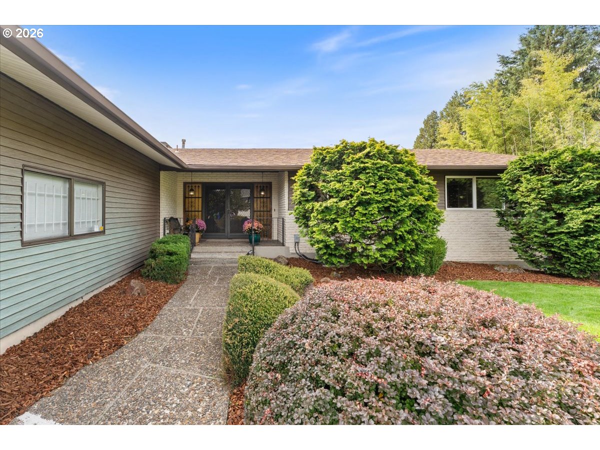 880 NW 3rd St, Gresham, OR 97030 — photo 3