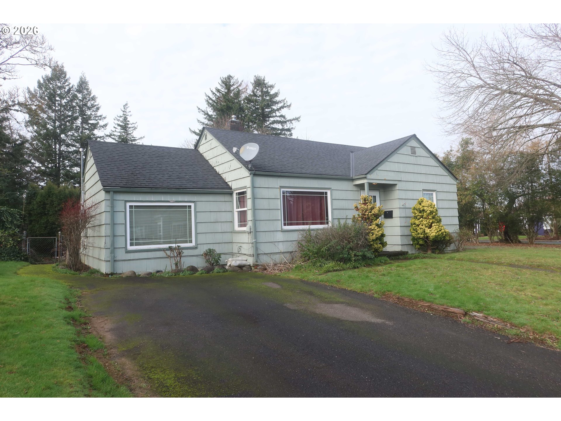 138 Maple Blvd — photo