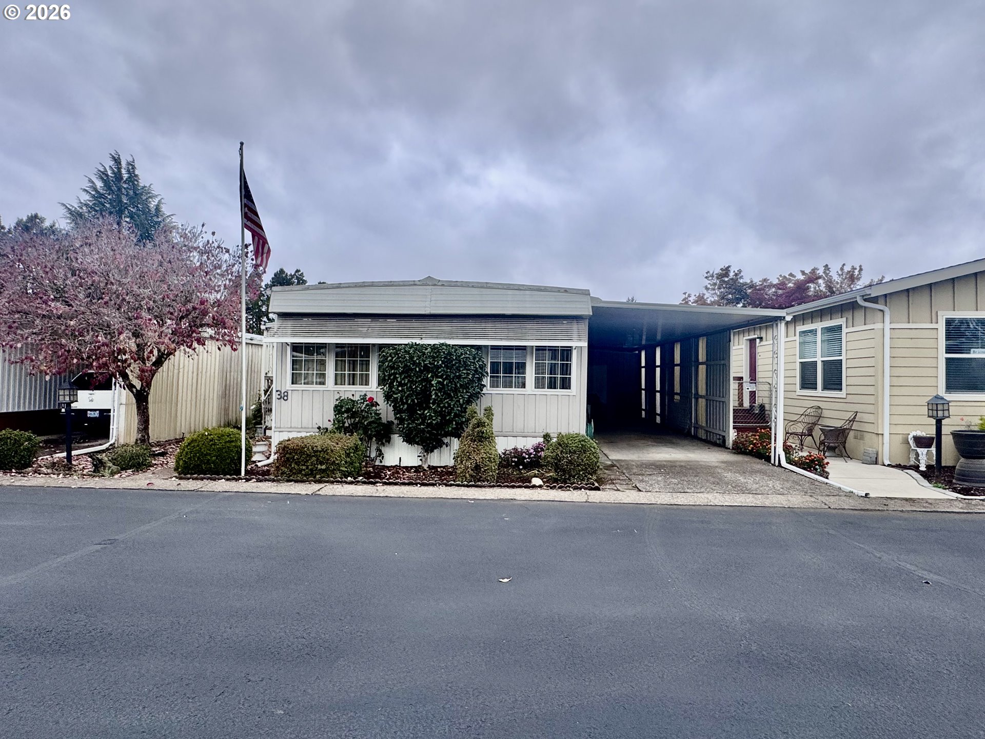 1800 Lakewood Ct Unit 38 — photo