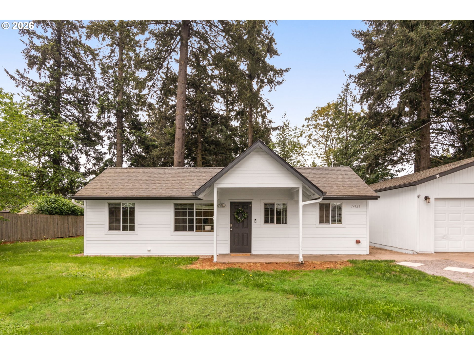 14724 SE Market Ct — photo