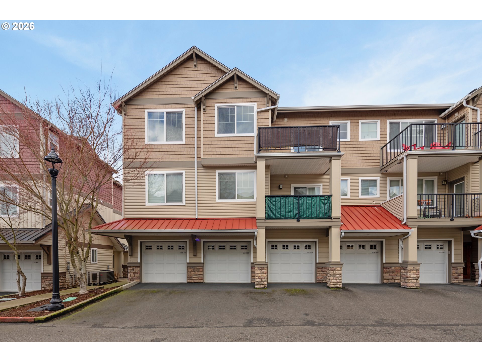 635 NW Lost Springs Ter 401 — photo
