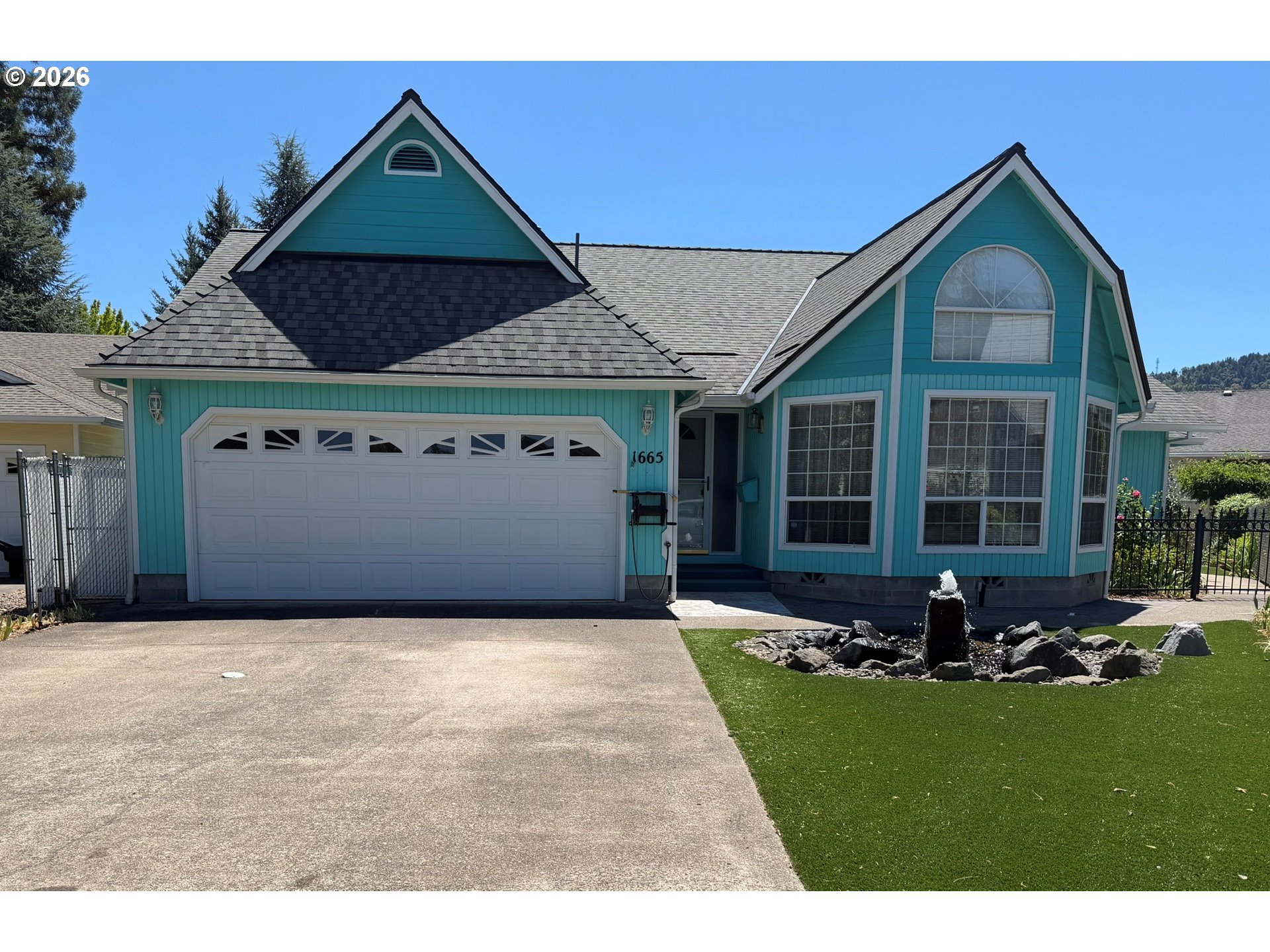 1665 NW Jennifer Ct — photo