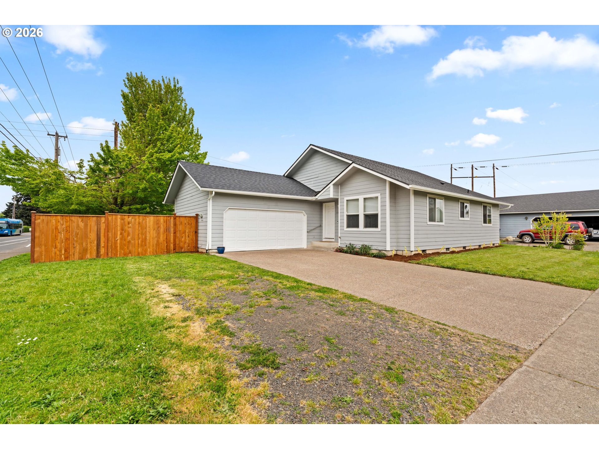 1107 Echo Hollow Rd, Eugene, OR 97402 — photo 2