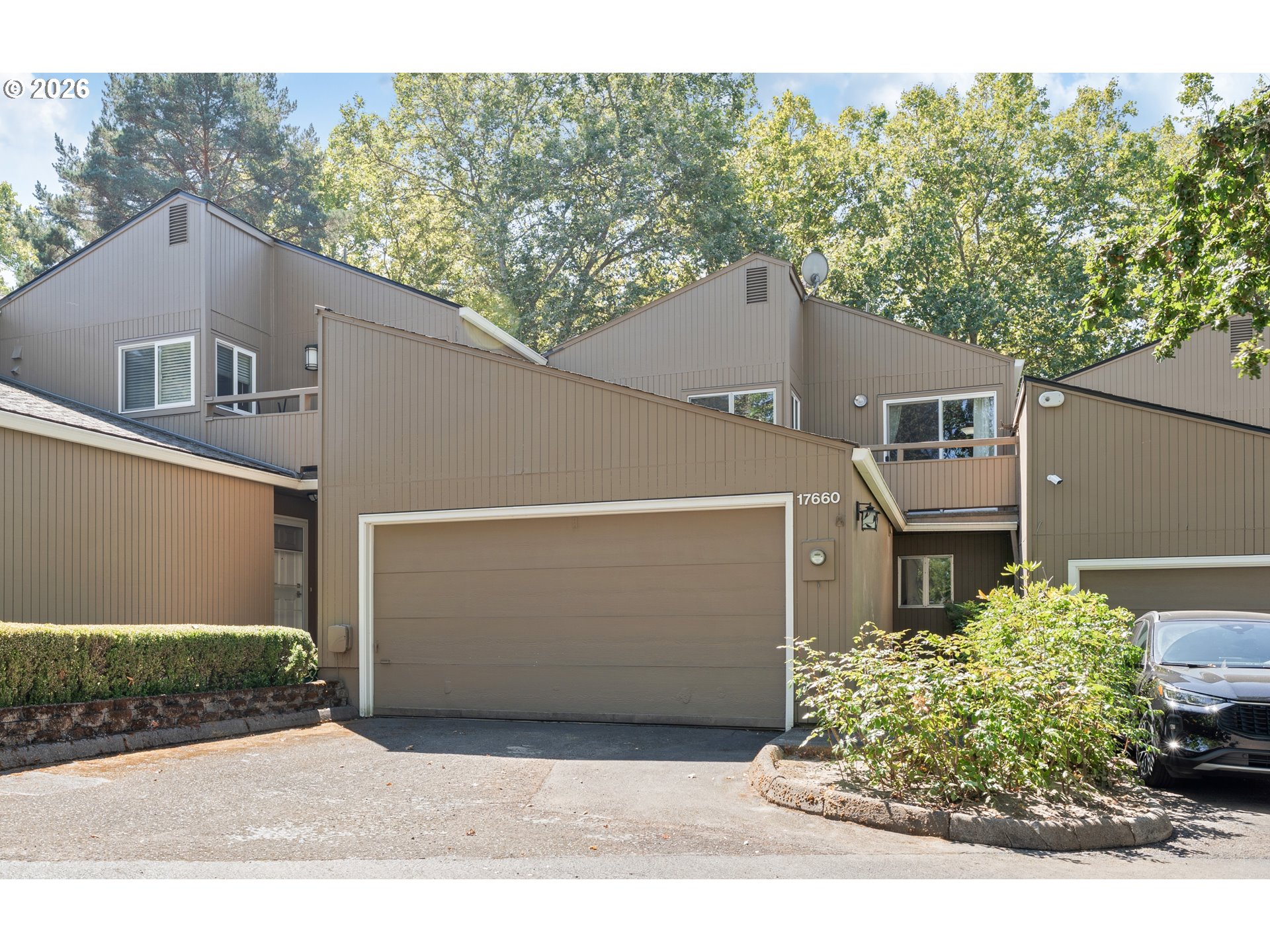 17660 NW Shorewood Dr — photo