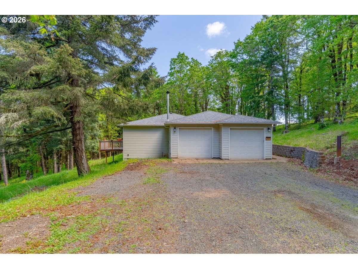 15577 Oakdale Rd — photo