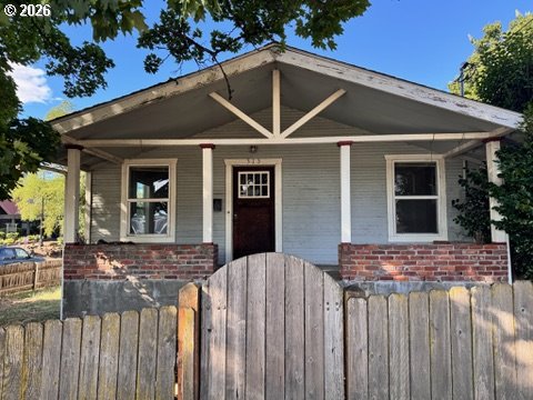 313 S 2nd St — photo