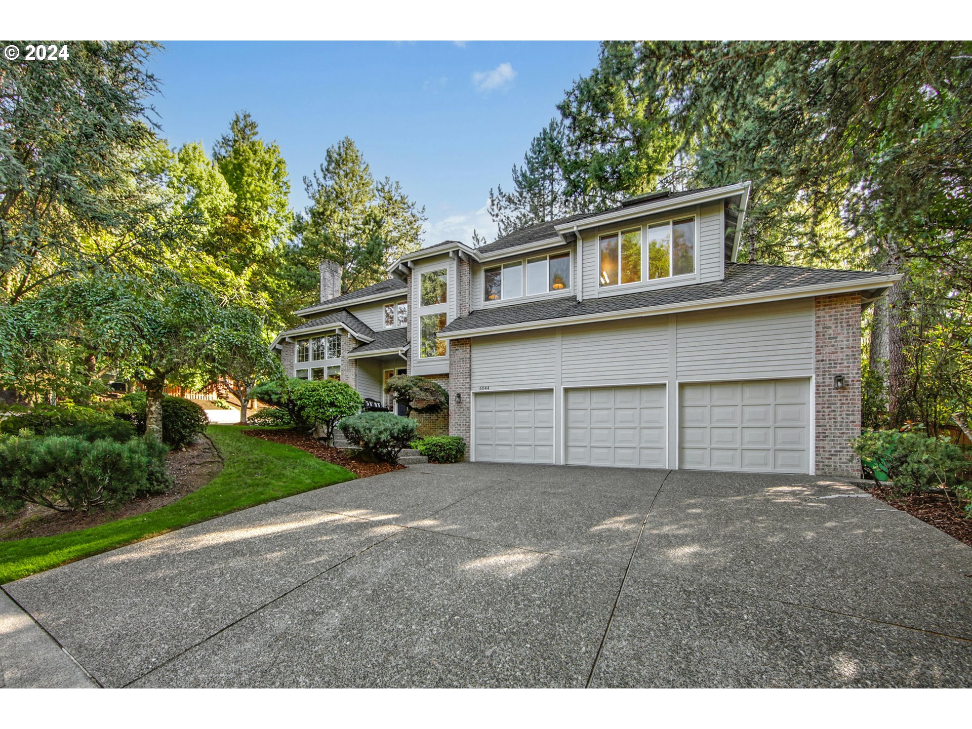 6044 SW Knightsbridge Dr — photo