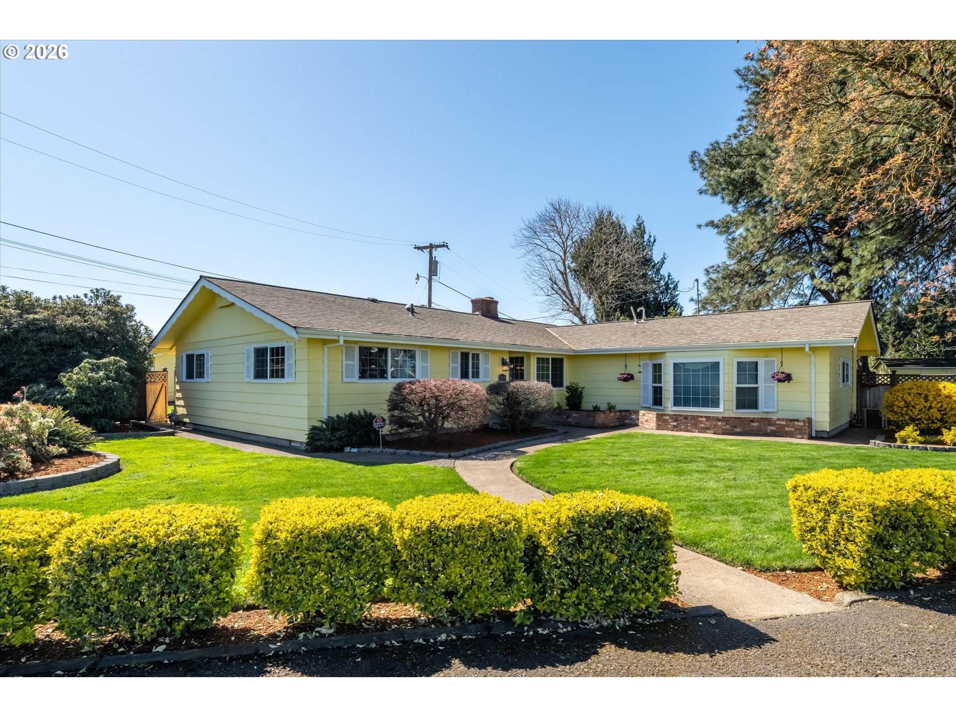 32120 Coburg Bottom Loop Rd — photo