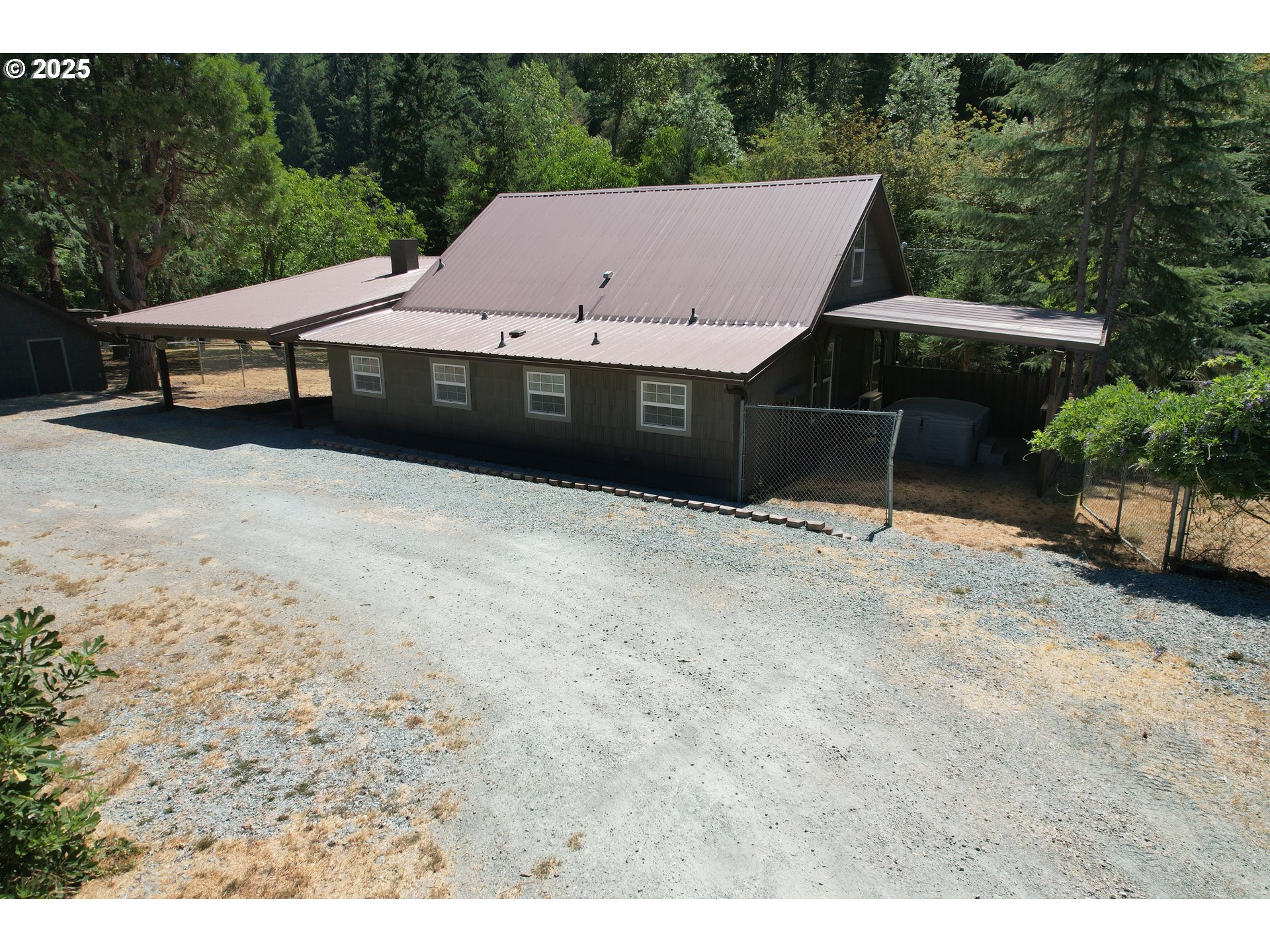 3450 Shoestring Rd, Riddle, OR 97469 — photo 2