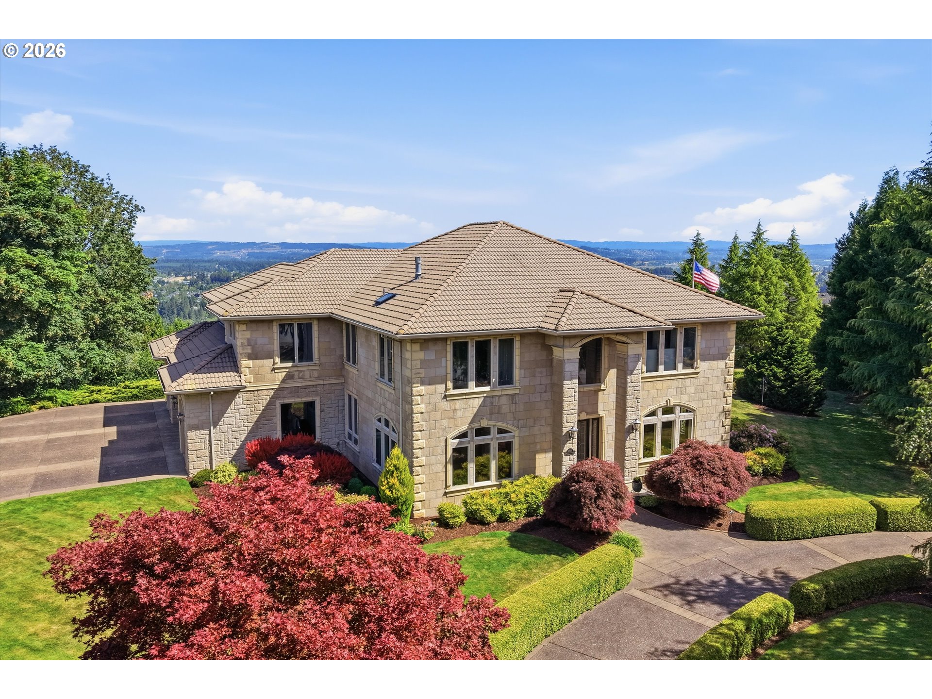 18011 SW Huckleberry Ct — photo