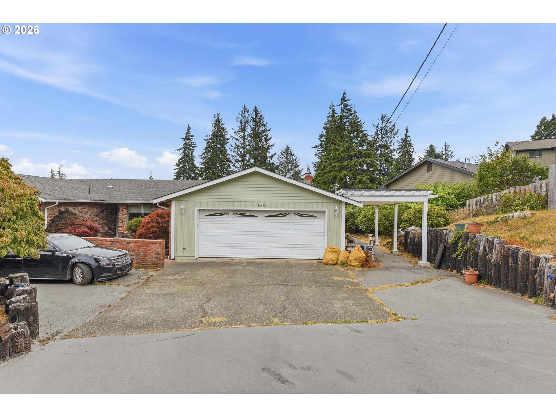 1624 Applewood Dr — photo