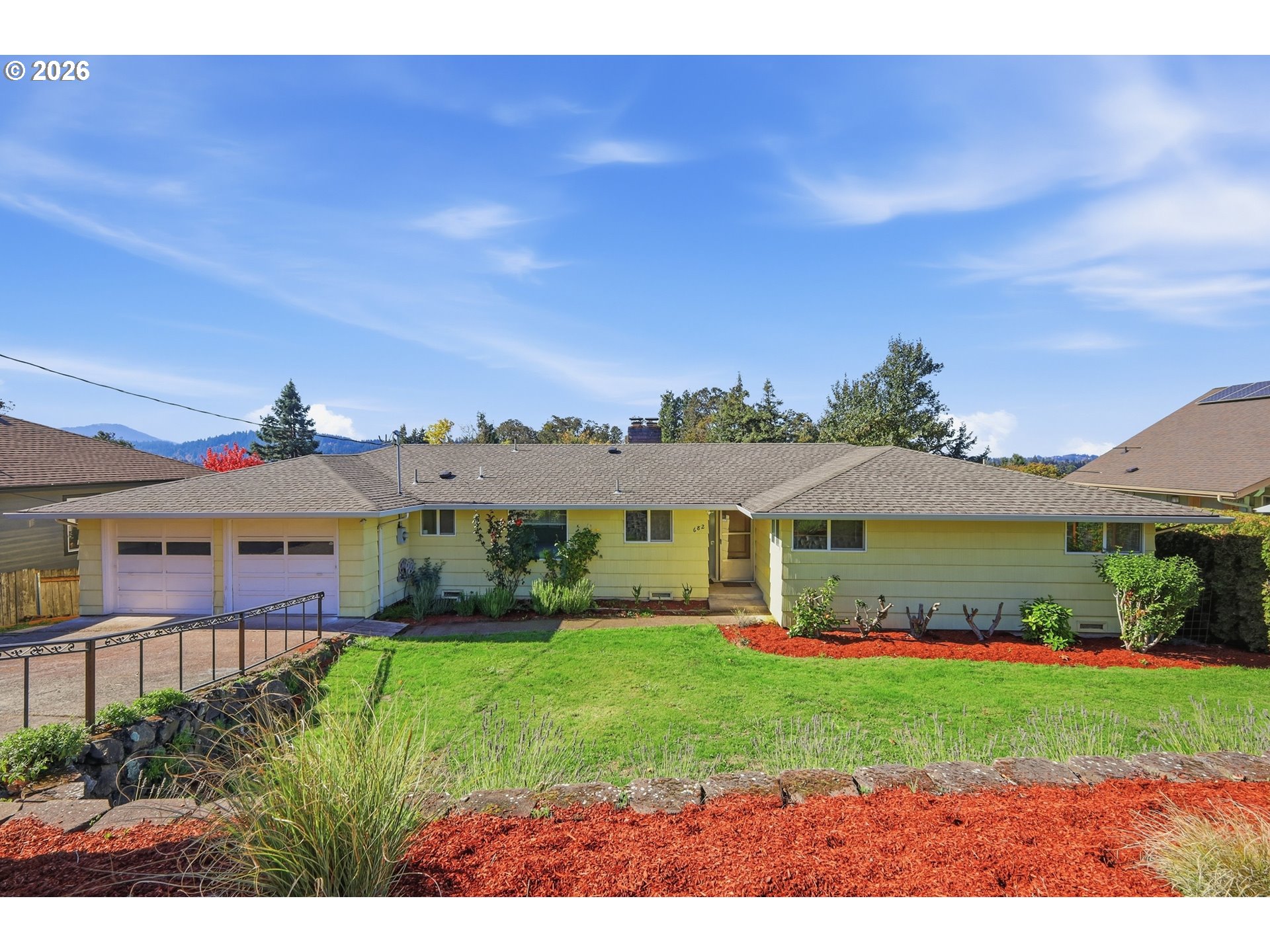 682 Sunset Dr, Springfield, OR 97477 — photo 3