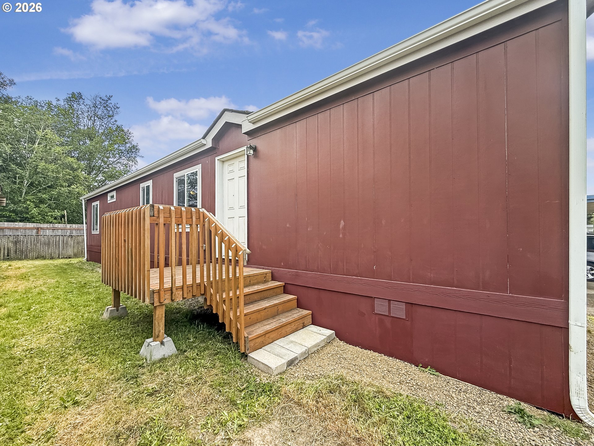 300 SE Goodnight Ave 50 — photo