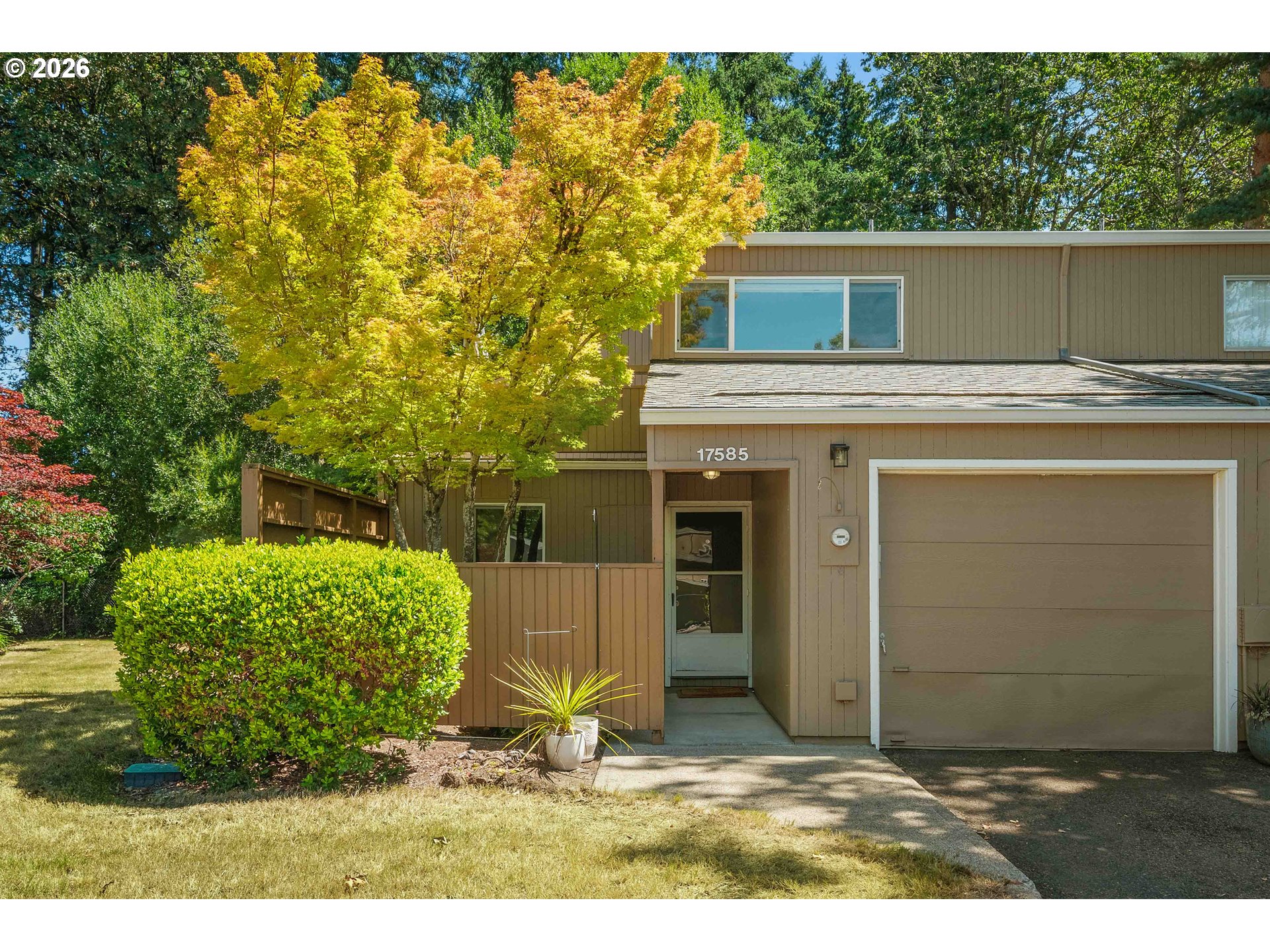 17585 NW Shorewood Dr — photo