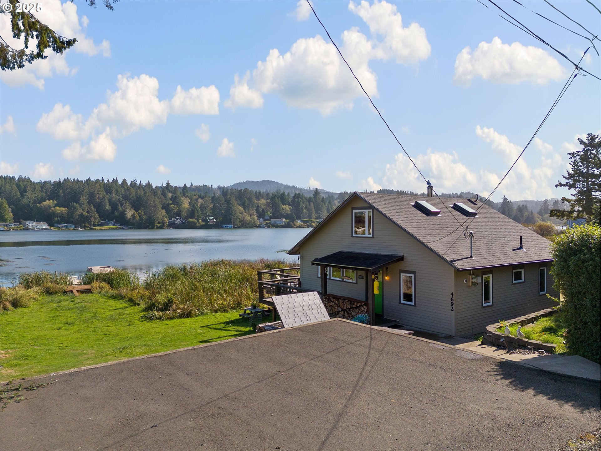 4692 NE I Ave — photo