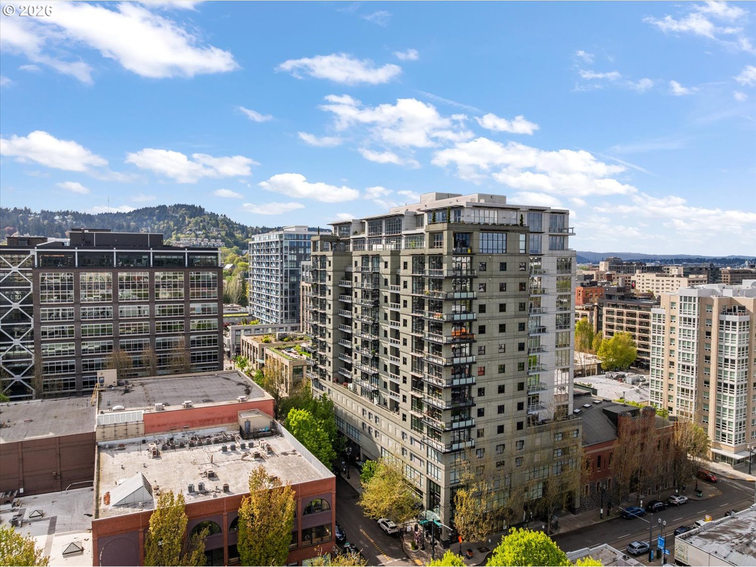 1025 NW Couch St Unit 511 — photo