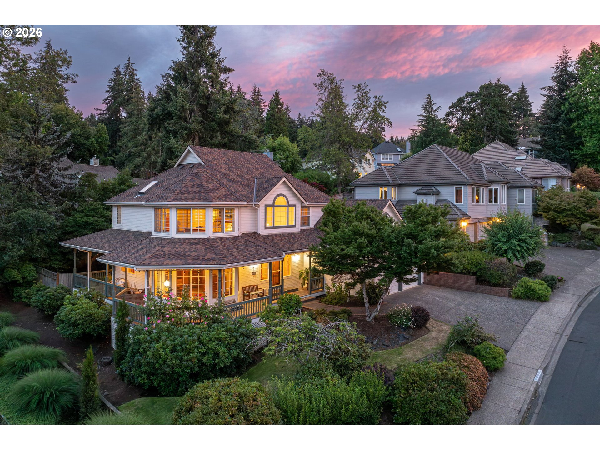 2002 Morning View Dr — photo