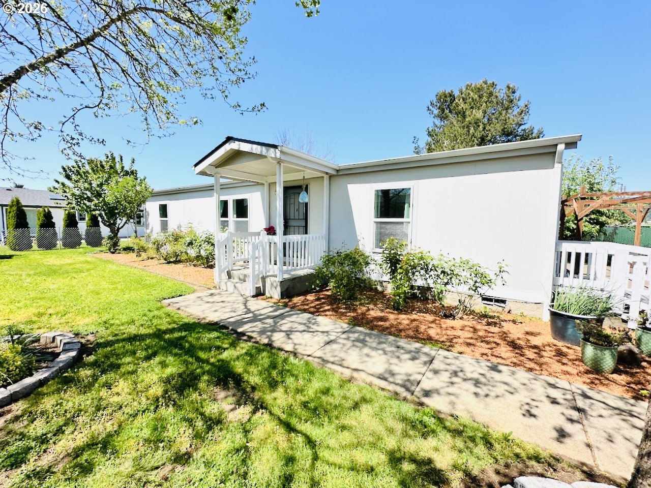 2438 Maia Loop, Springfield, OR 97477 — photo 2