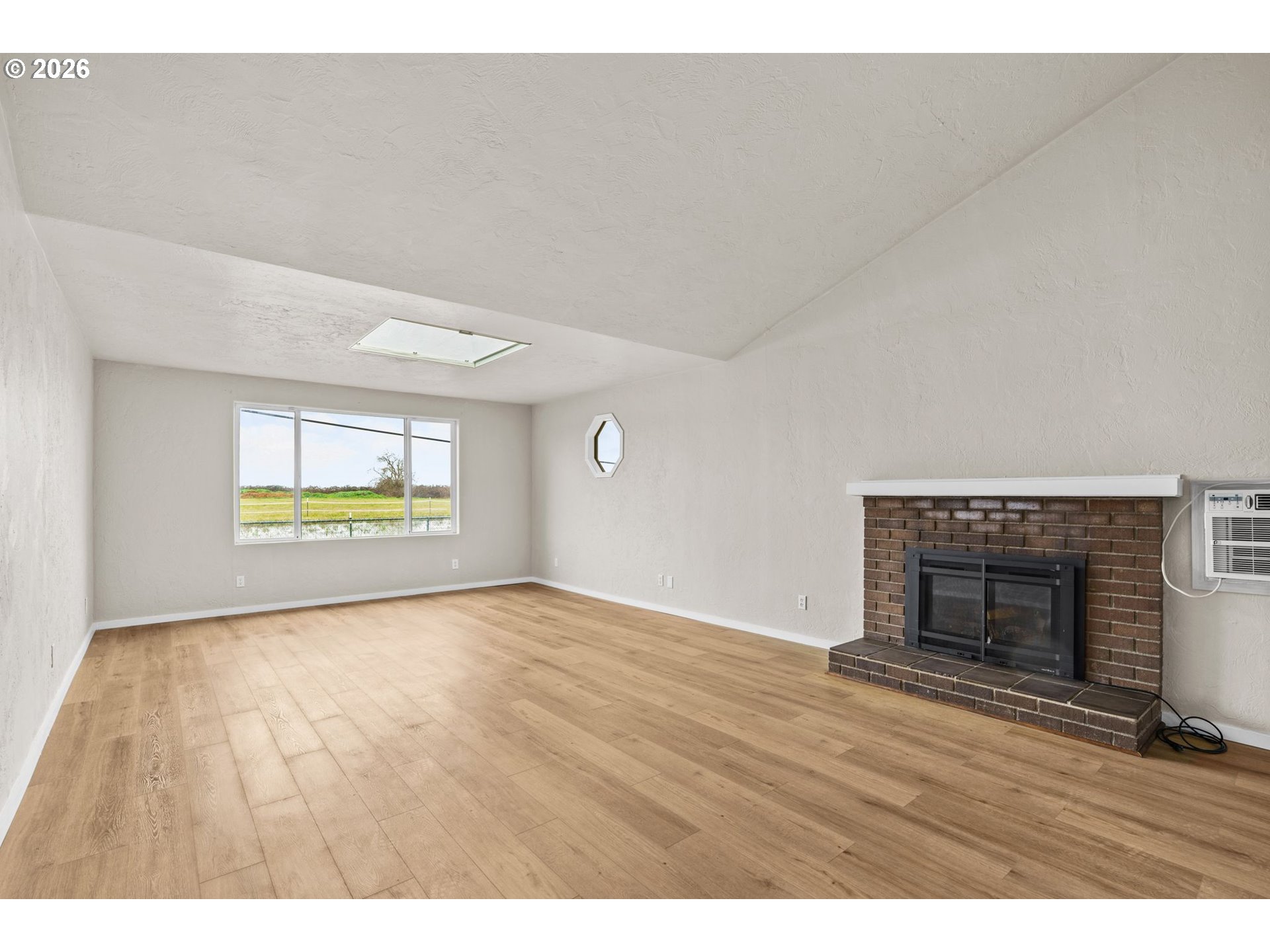 2082 Ohio St, Eugene, OR 97402 — photo 3