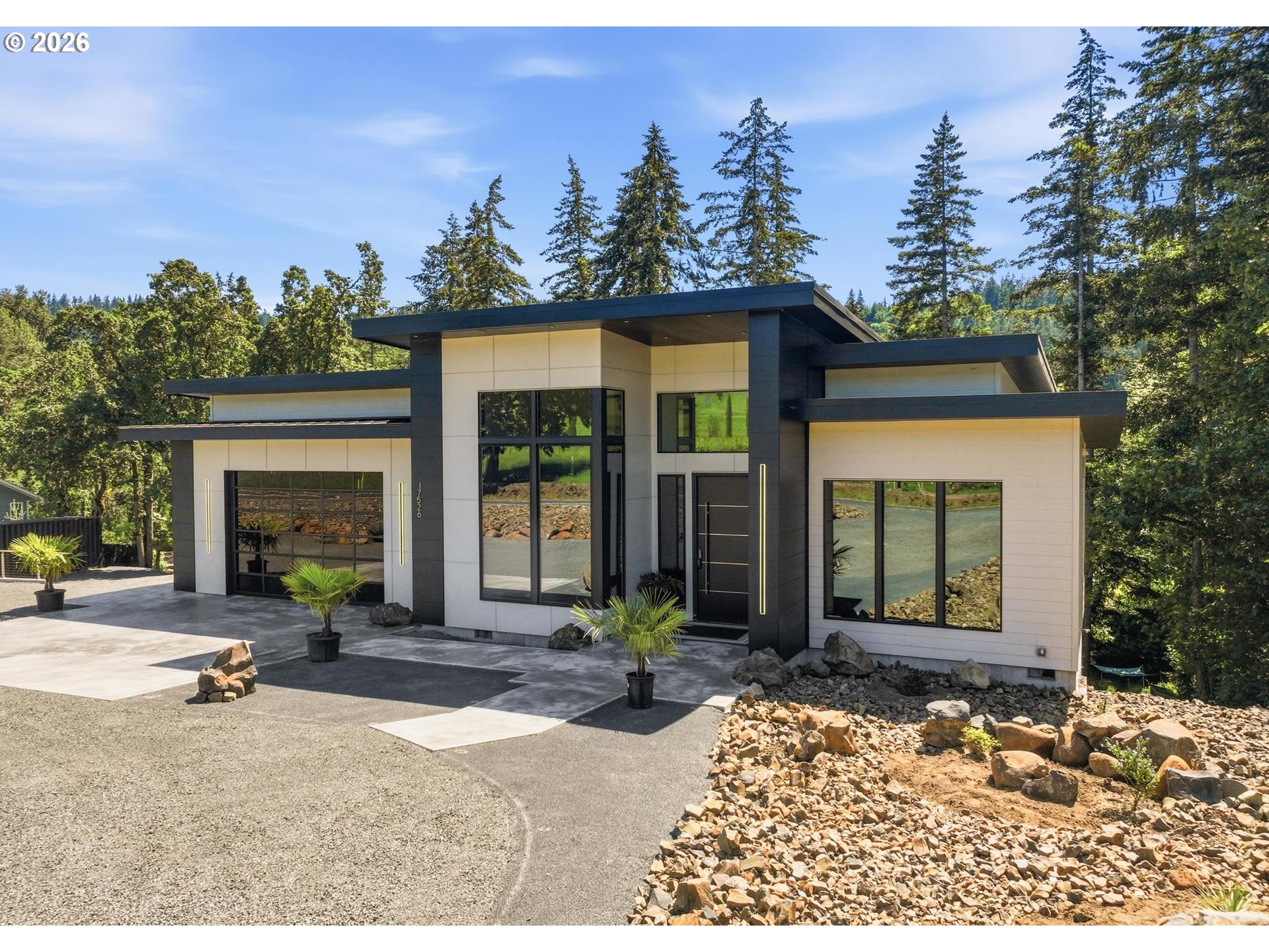 17526 Abiqua Rd NE — photo