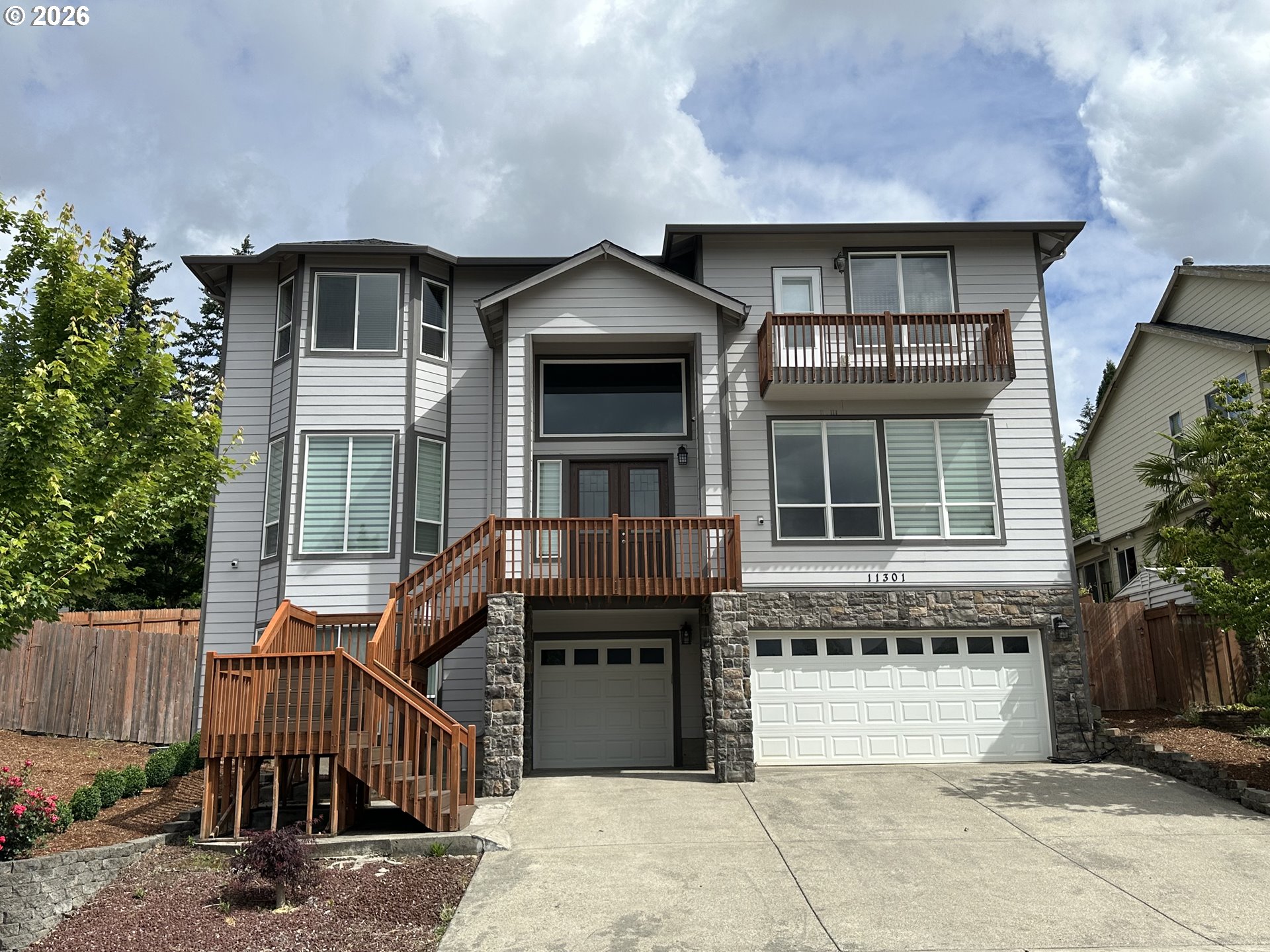 11301 SE Cascade View Dr — photo